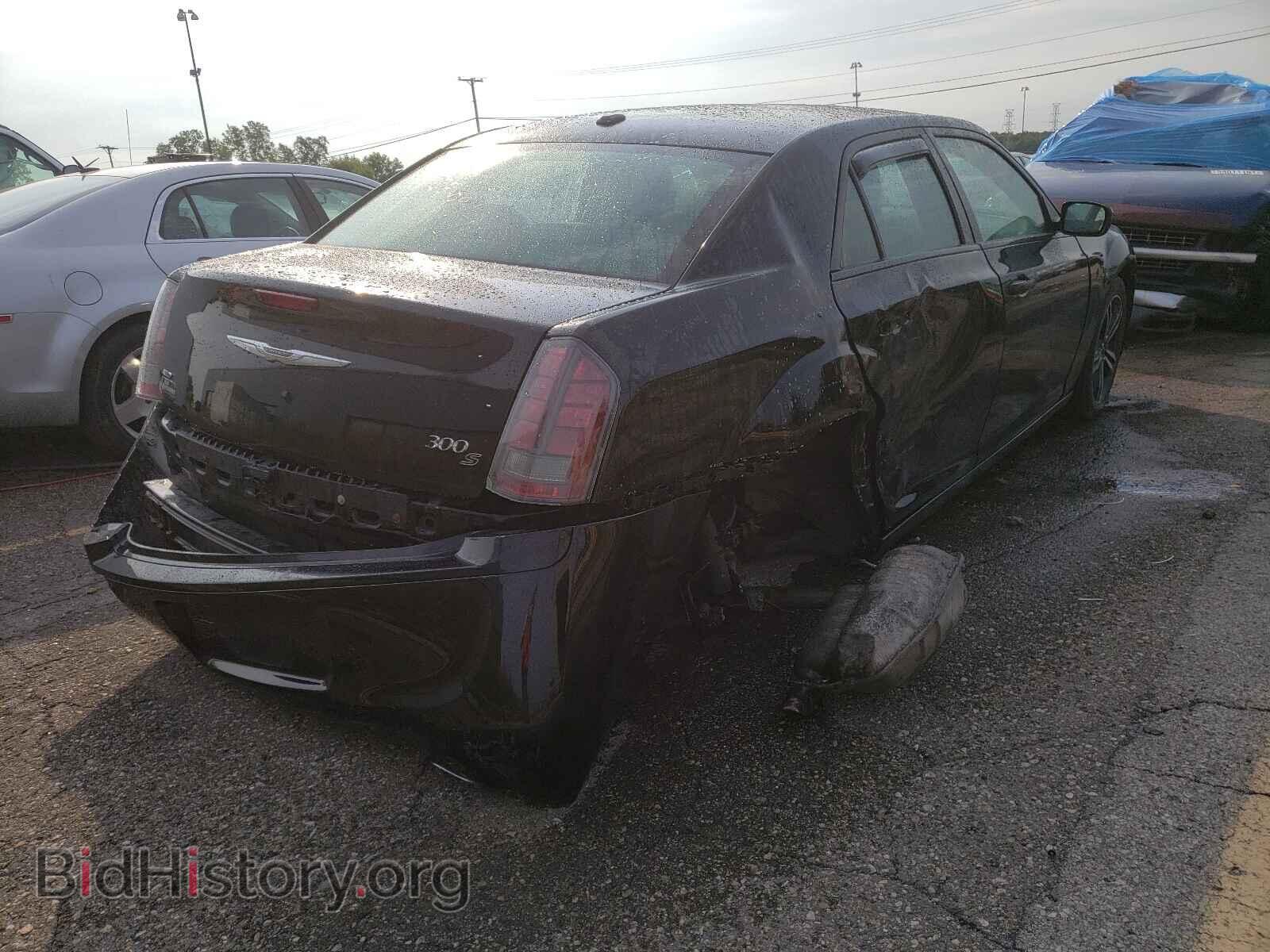 2014 CHRYSLER 300 - VIN: 2C3CCAGG7EH365831 - Фото 4