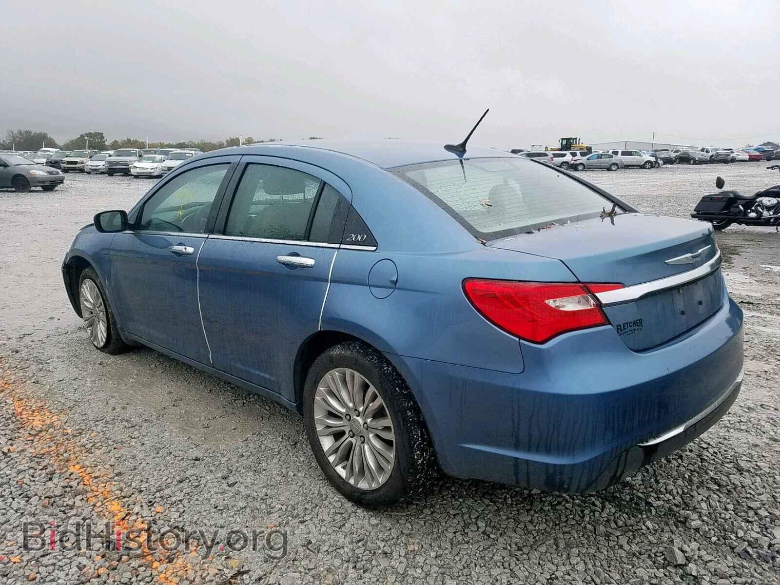 2011 CHRYSLER 200 - VIN: 1C3BC2FB1BN615624 - Фото 3