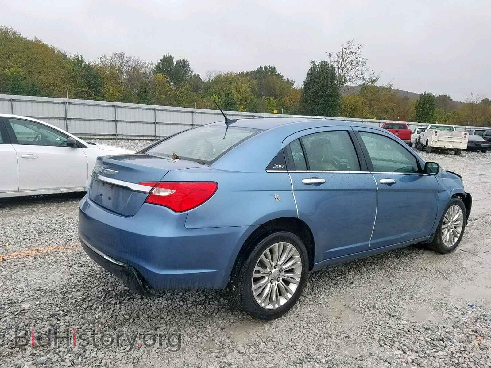 2011 CHRYSLER 200 - VIN: 1C3BC2FB1BN615624 - Фото 4