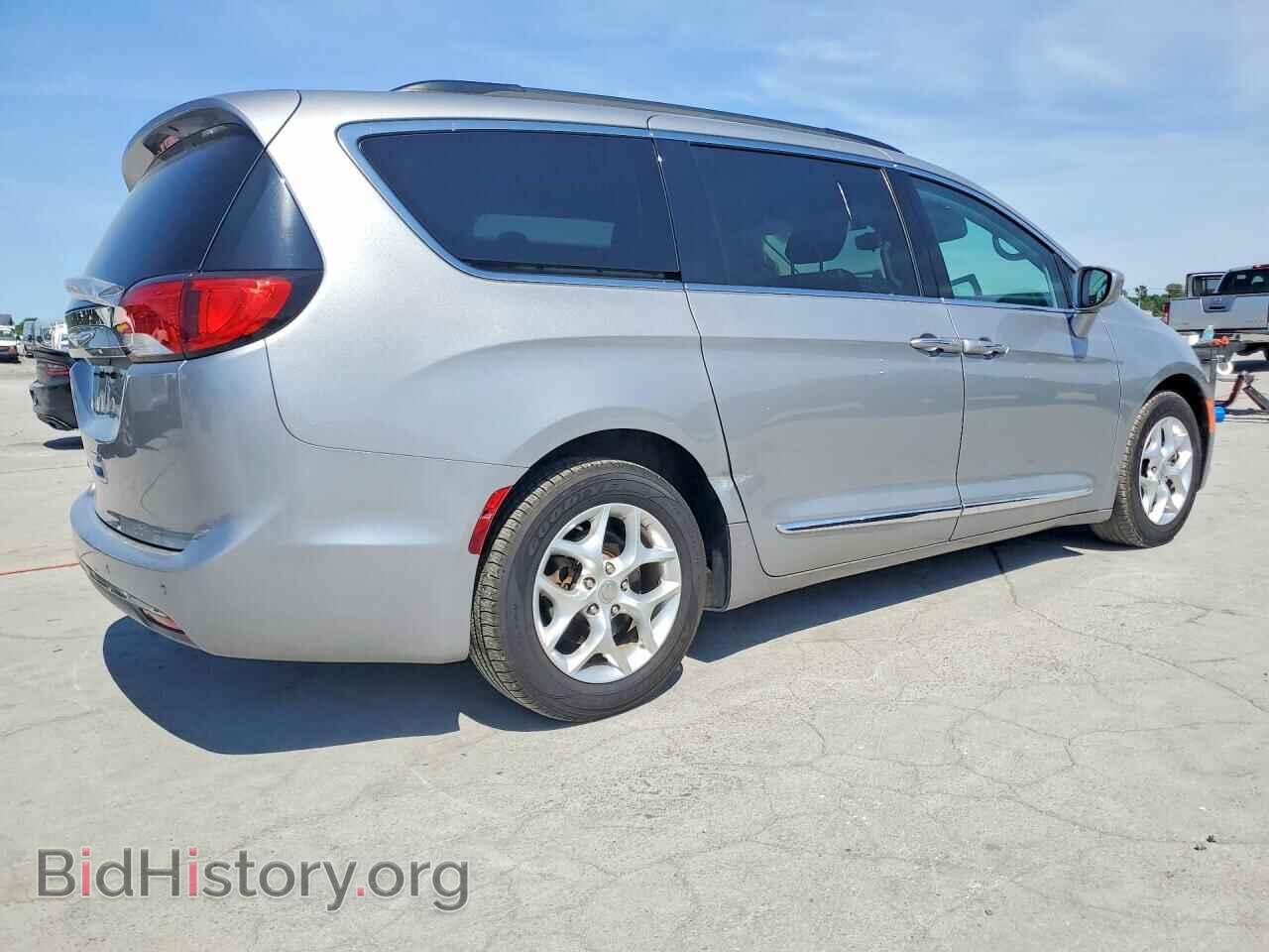 2017 CHRYSLER PACIFICA - VIN: 2C4RC1BG7HR794690 - Фото 3