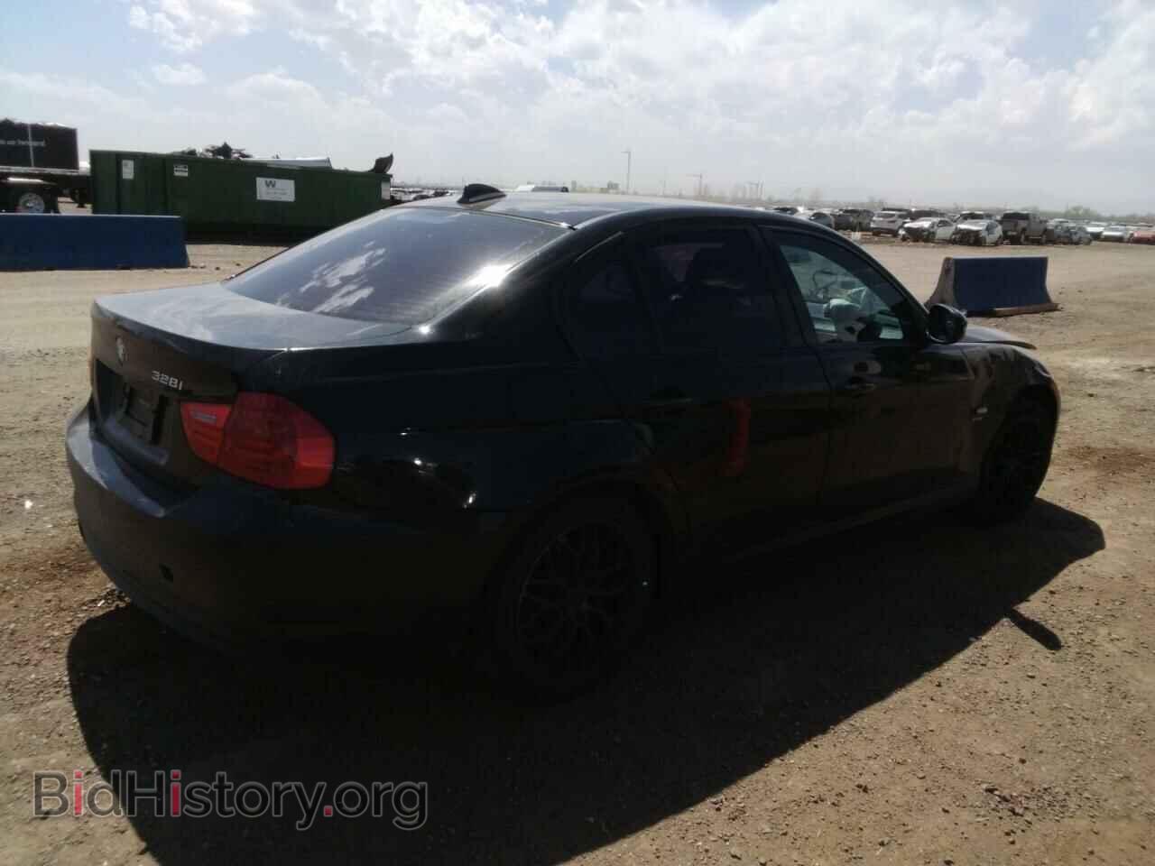 2011 BMW 3 SERIES - VIN: WBAPK7C53BA974770 - Фото 3