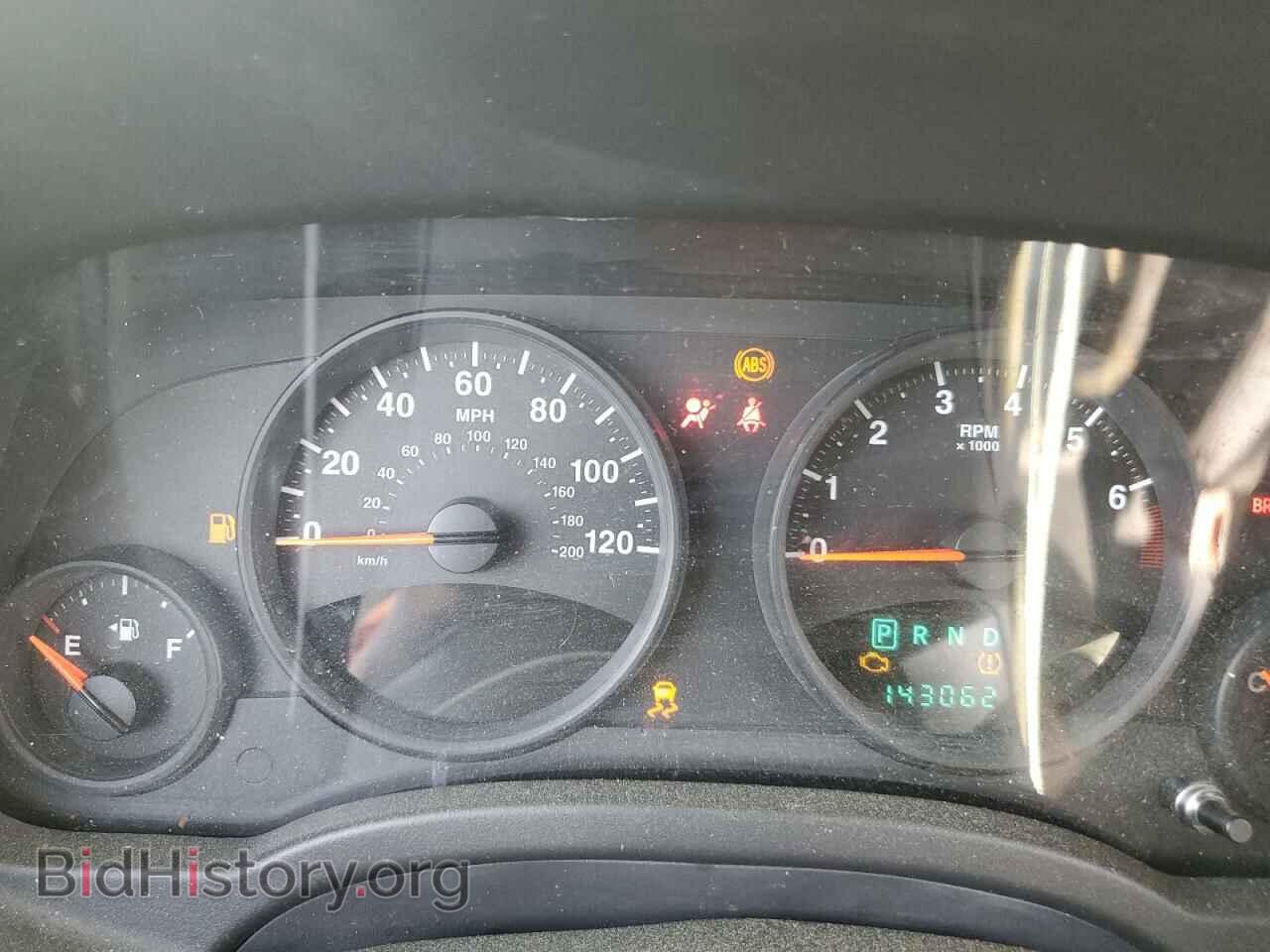 2010 JEEP COMPASS - VIN: 1J4NT4FB2AD558059 - Фото 9