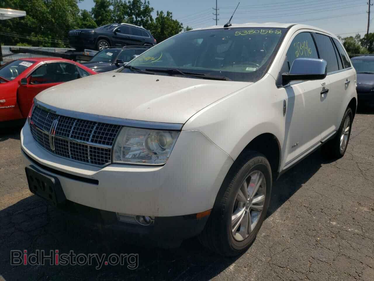 2010 LINCOLN MKX - VIN: 2LMDJ8JC9ABJ01236 - Фото 2