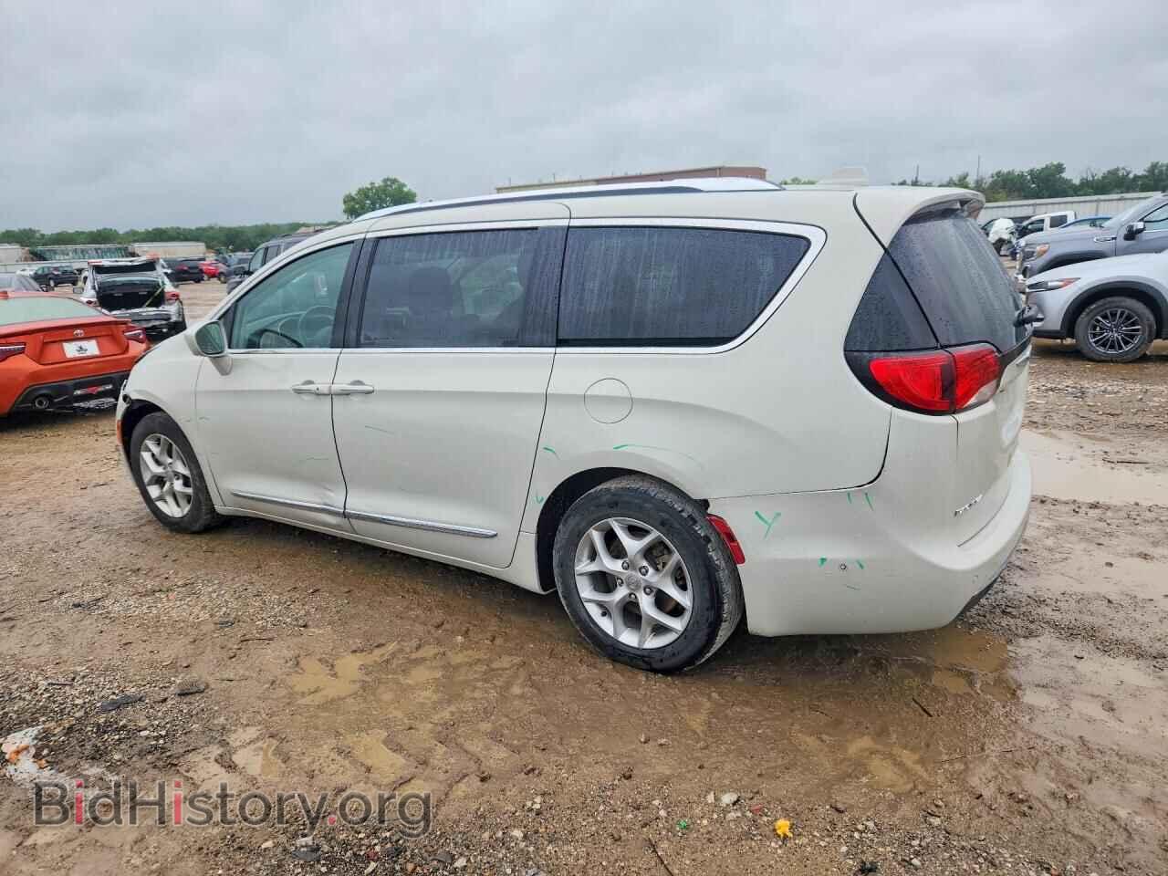 2019 CHRYSLER PACIFICA - VIN: 2C4RC1EG7KR588367 - Photo 2
