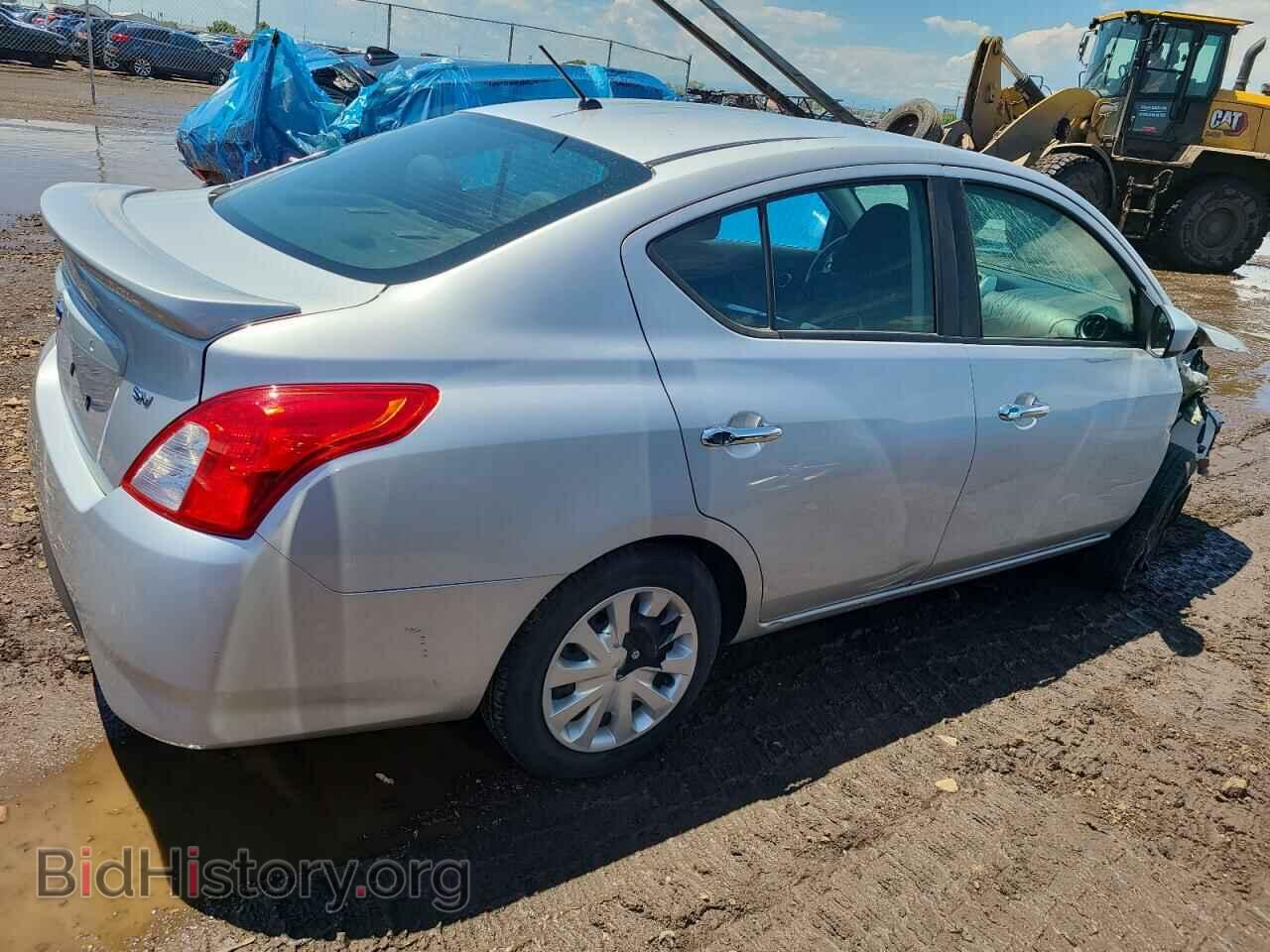 2019 NISSAN VERSA - VIN: 3N1CN7AP3KL864973 - Фото 3