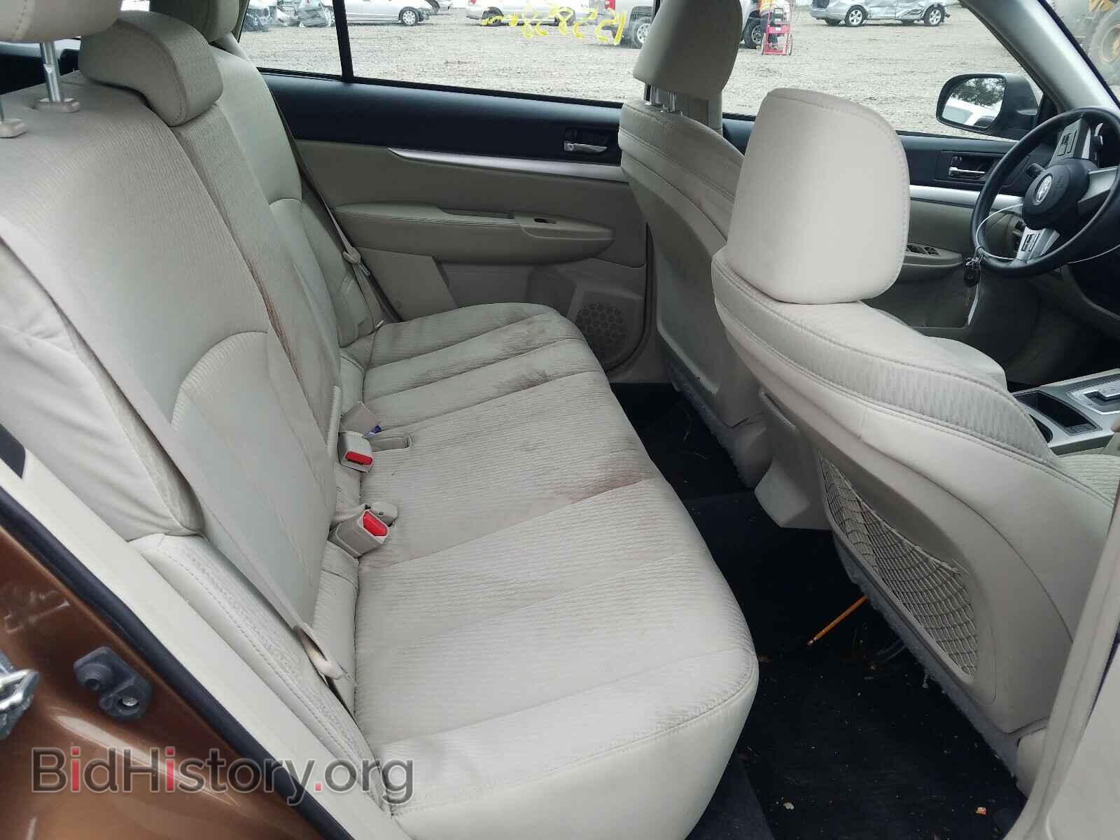 2011 SUBARU OUTBACK - VIN: 4S4BRBAC1B3372950 - Photo 6