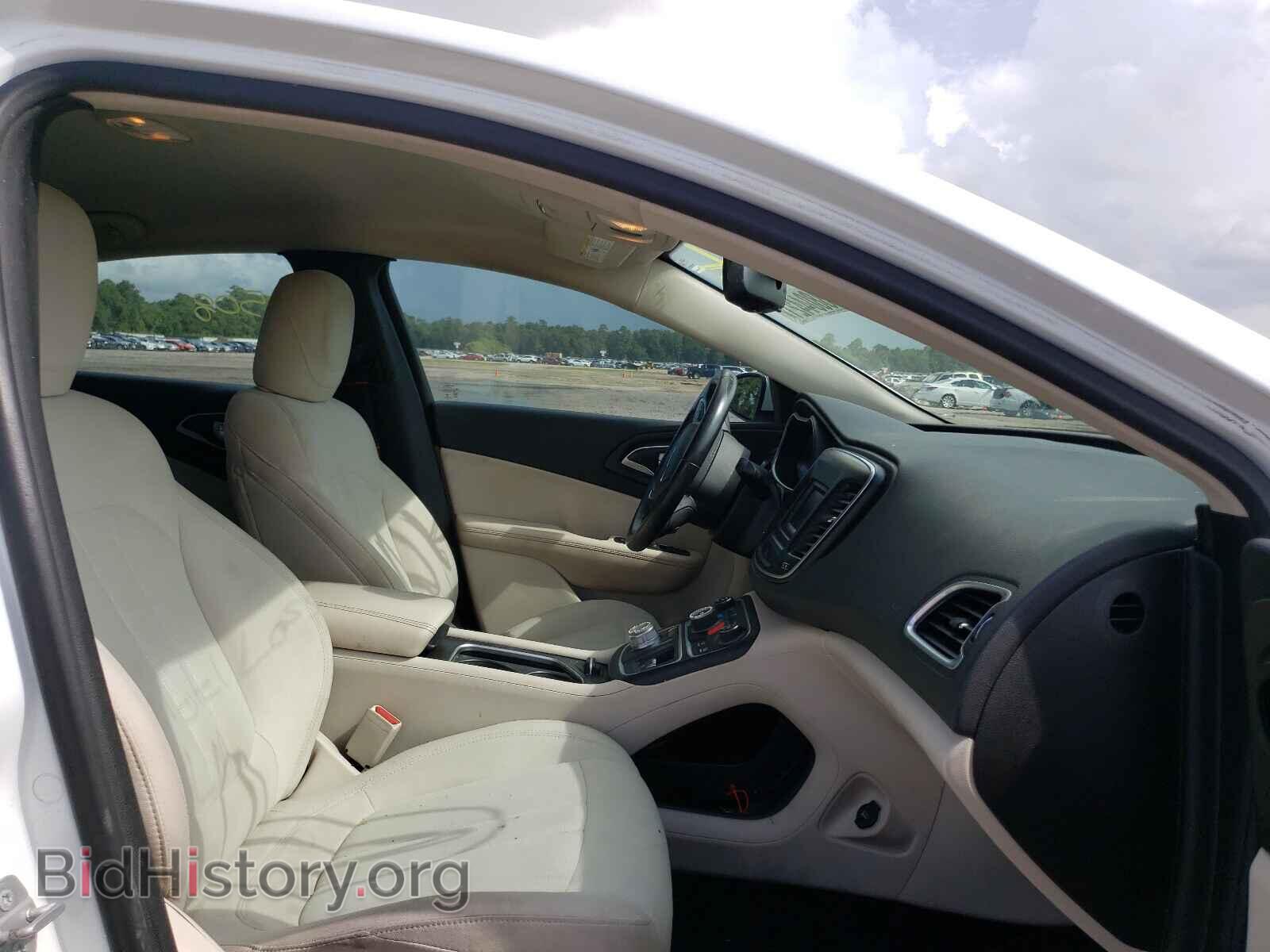 2016 CHRYSLER 200 - VIN: 1C3CCCAB0GN131405 - Фото 5