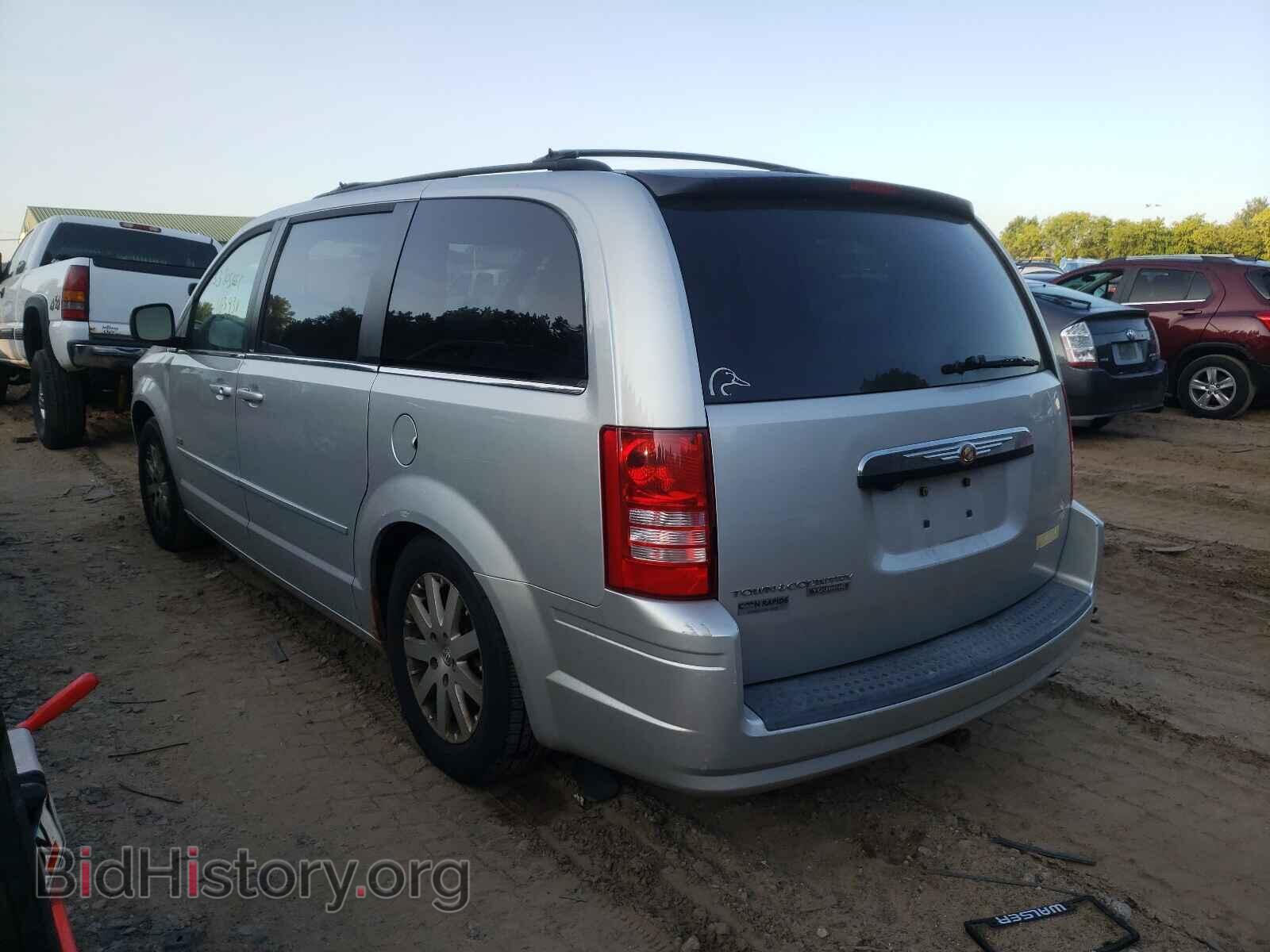2008 CHRYSLER MINIVAN - VIN: 2A8HR54P68R842803 - Фото 3