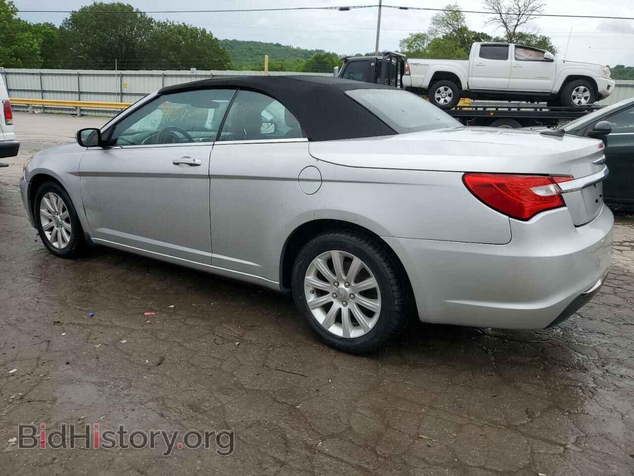 2011 CHRYSLER 200 - VIN: 1C3BC2EG5BN613498 - Фото 2