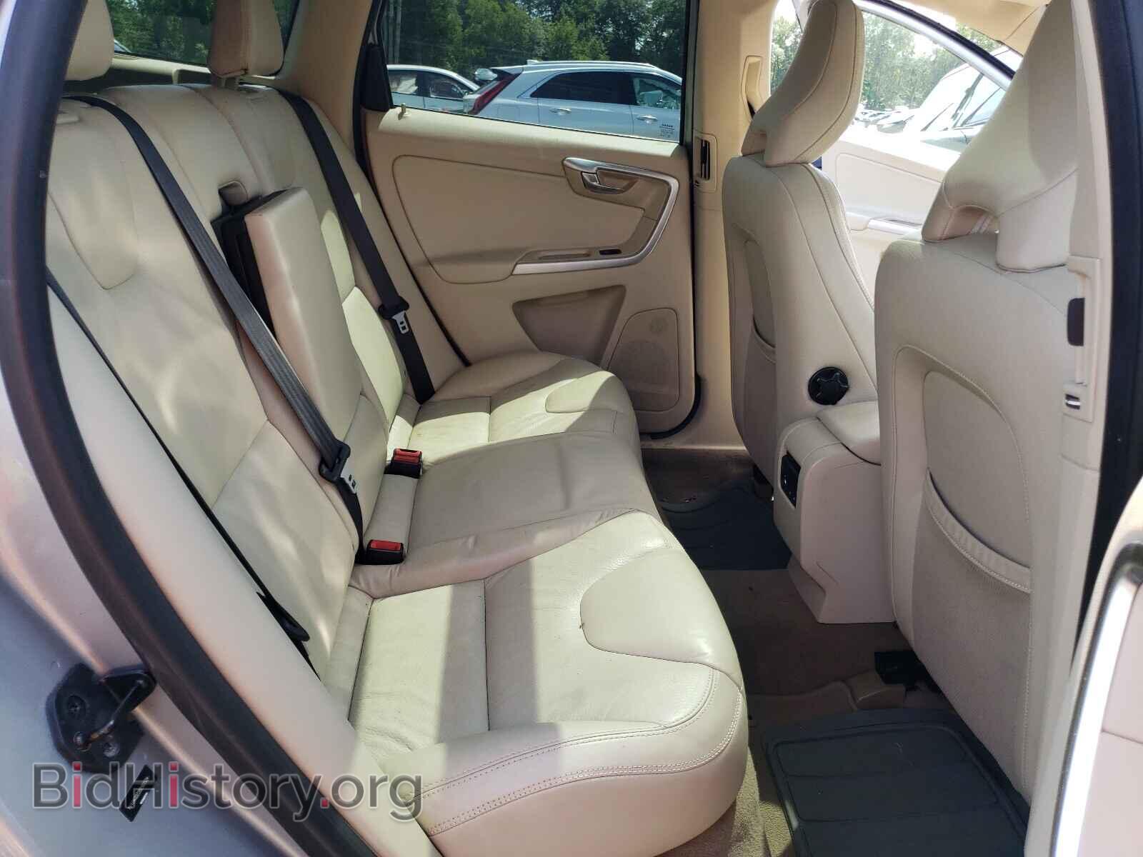 2011 VOLVO XC60 - VIN: YV4940DZ2B2183524 - Фото 6