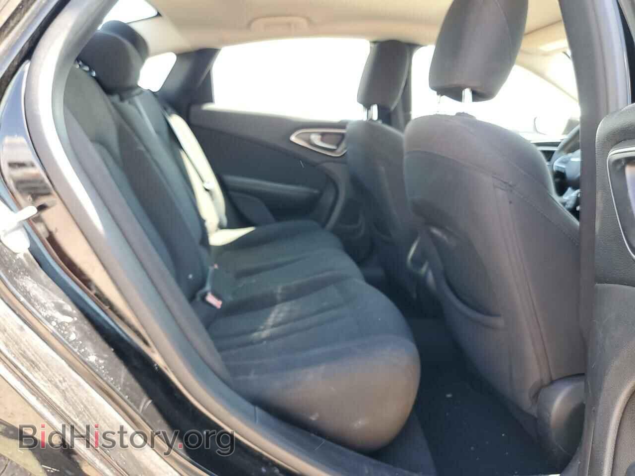 2016 CHRYSLER 200 - VIN: 1C3CCCAB5GN115684 - Фото 10