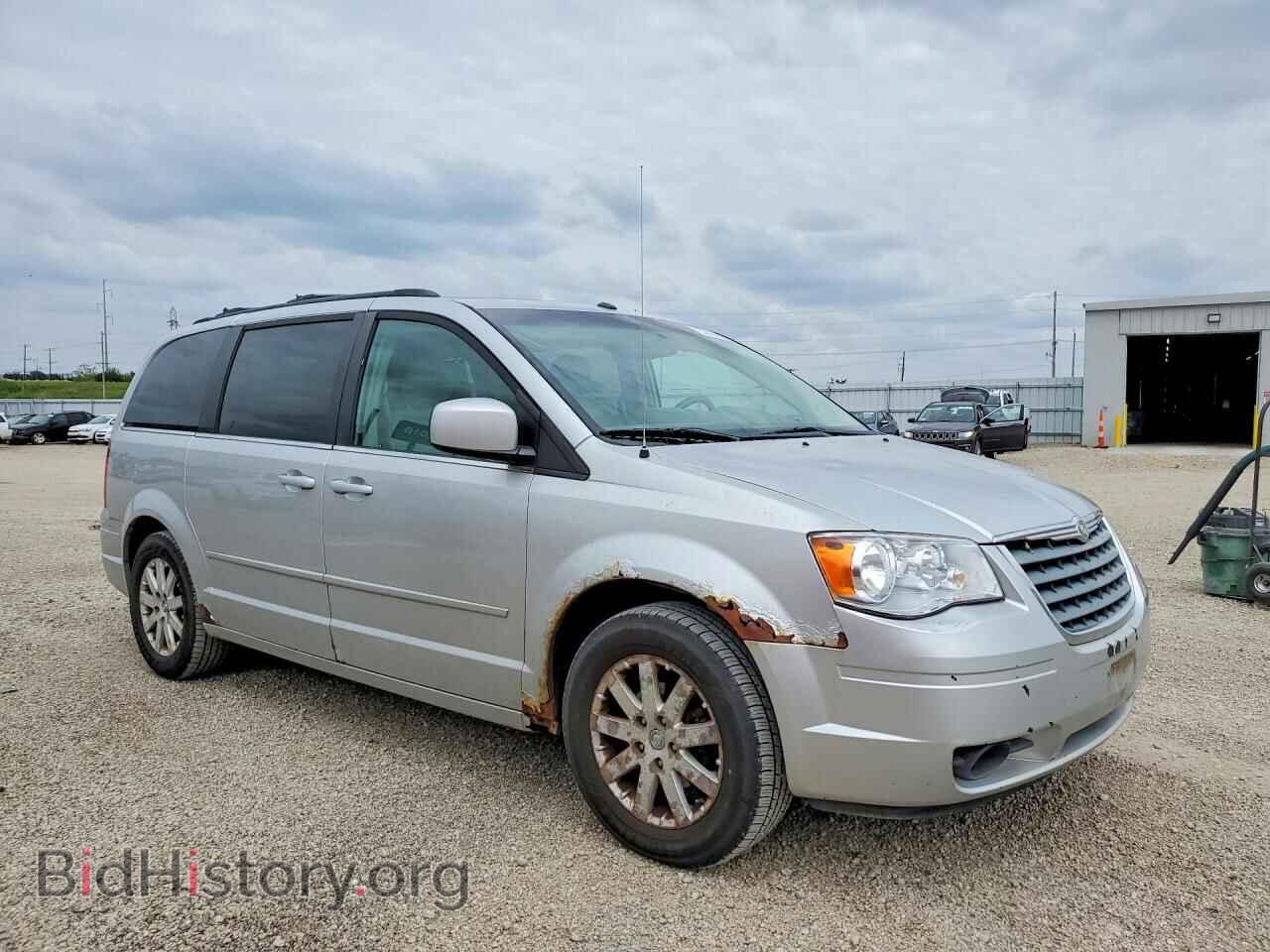 2008 CHRYSLER MINIVAN - VIN: 2A8HR54P08R661888 - Photo 4