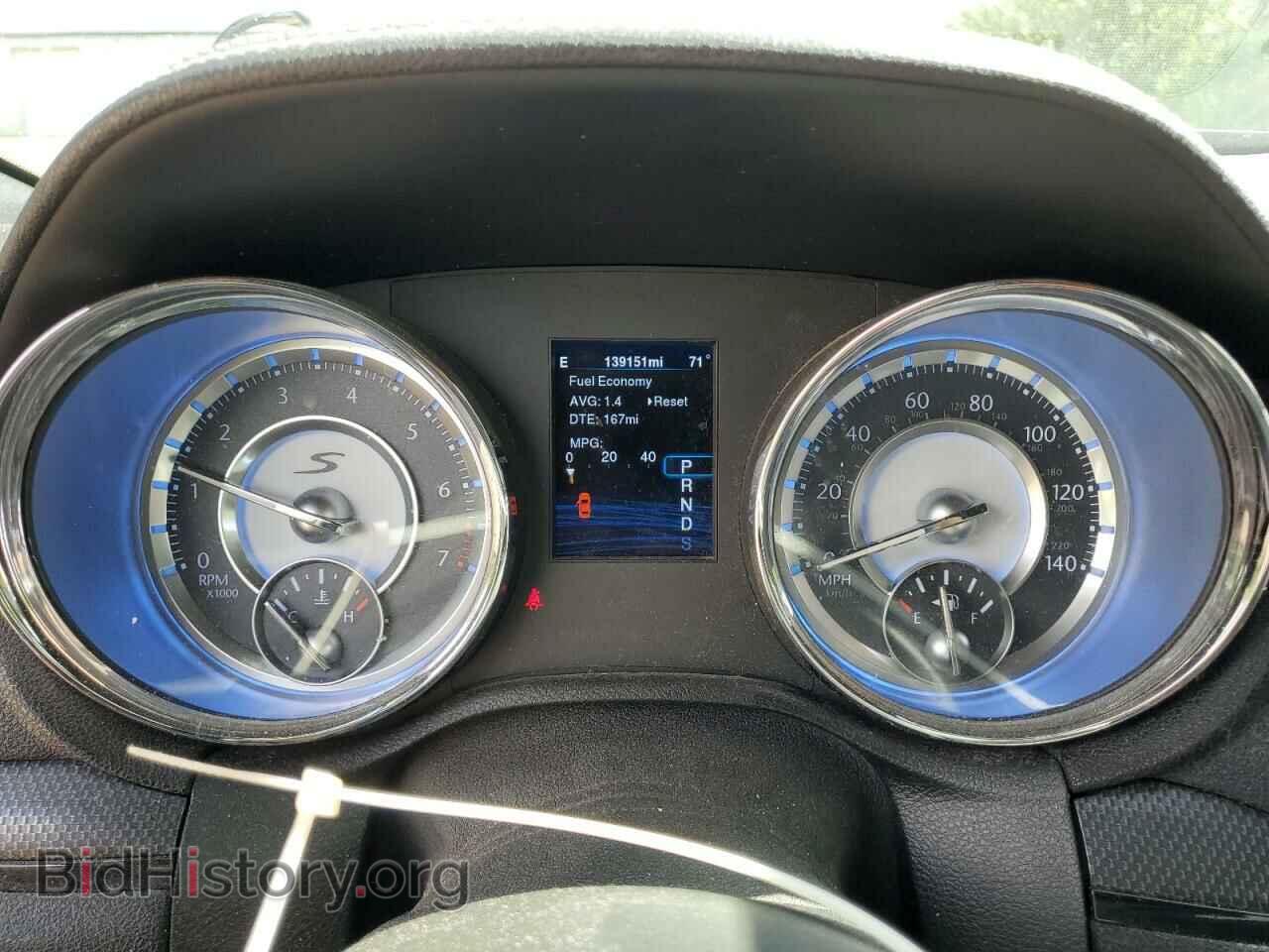 2014 CHRYSLER 300 - VIN: 2C3CCAGG6EH249374 - Фото 9