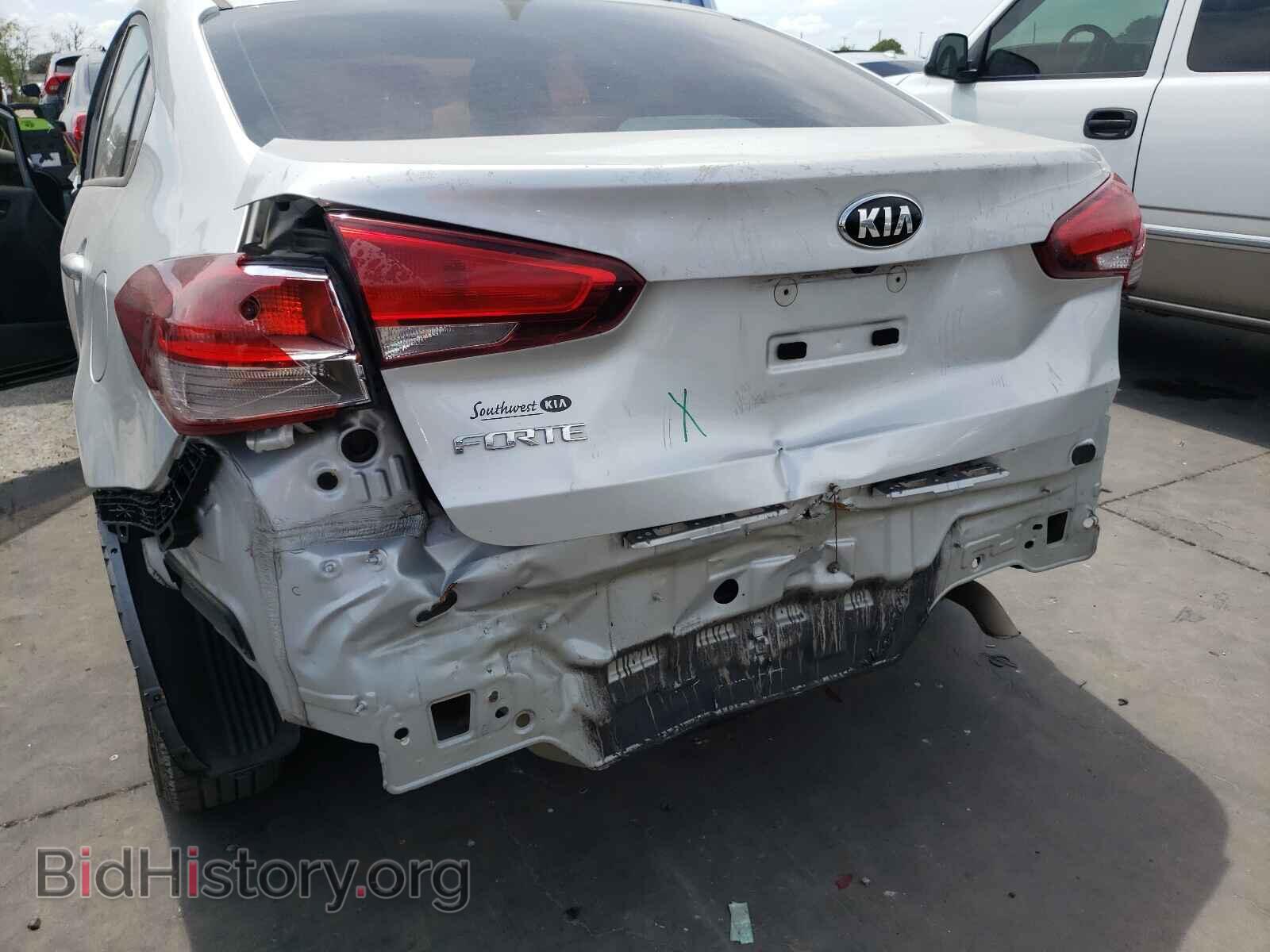 2017 KIA FORTE - VIN: 3KPFL4A76HE102944 - Фото 9