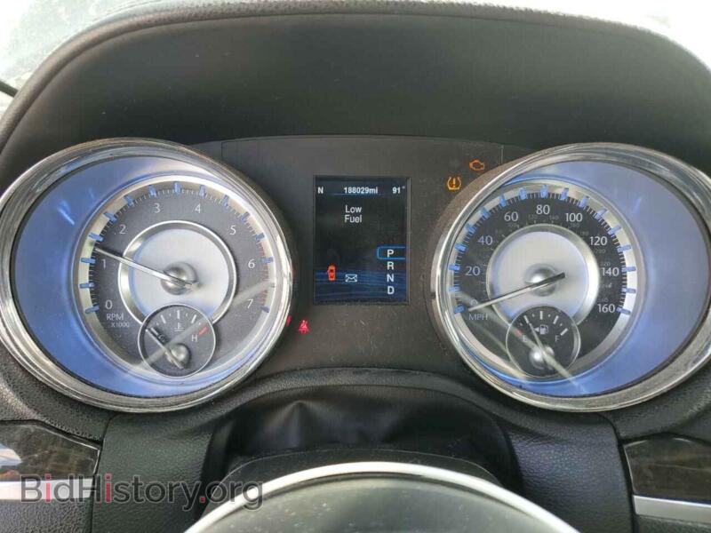 2013 Chrysler 300 (VIN 2C3CCAET9DH661593) — photo 9 of 12