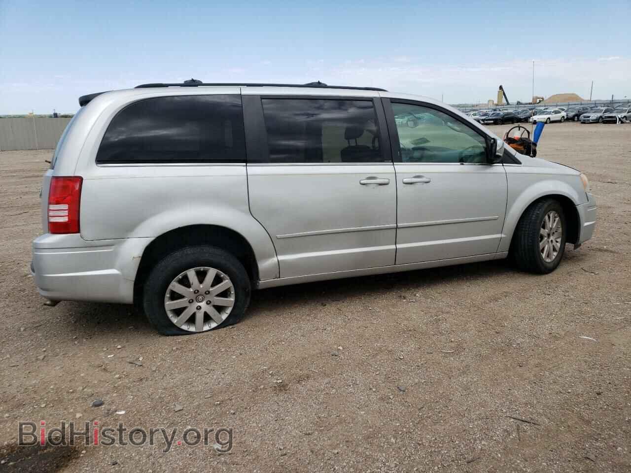 2008 CHRYSLER MINIVAN - VIN: 2A8HR54P38R684582 - Фото 3