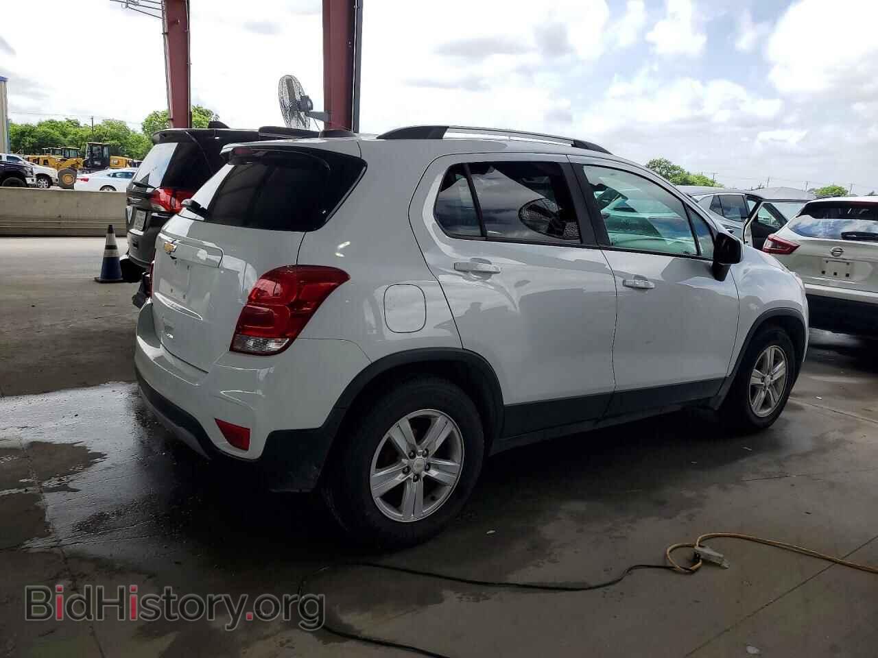 2021 CHEVROLET TRAX - VIN: KL7CJLSB6MB324541 - Фото 3