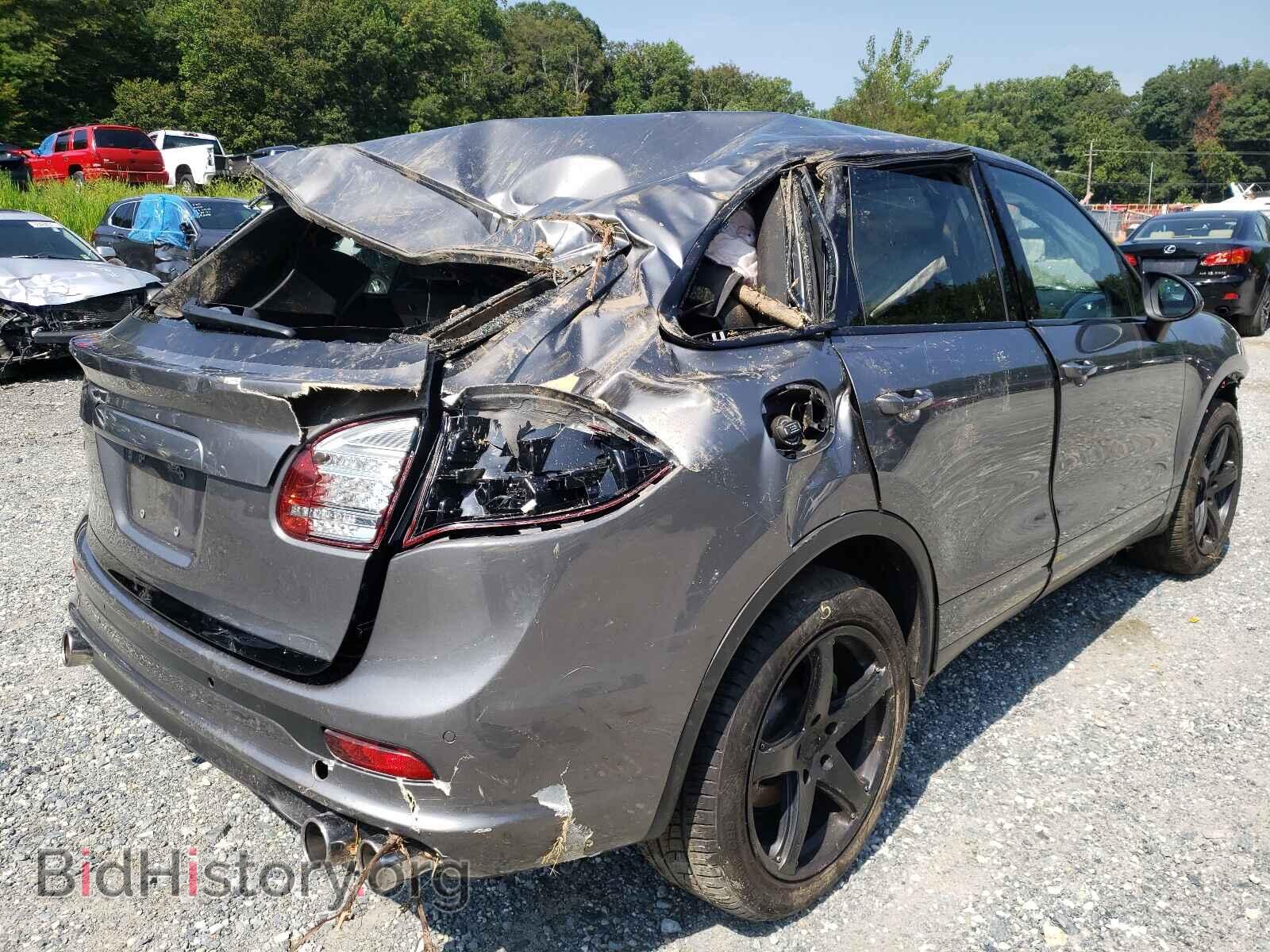 2011 PORSCHE CAYENNE - VIN: WP1AB2A22BLA48822 - Фото 4