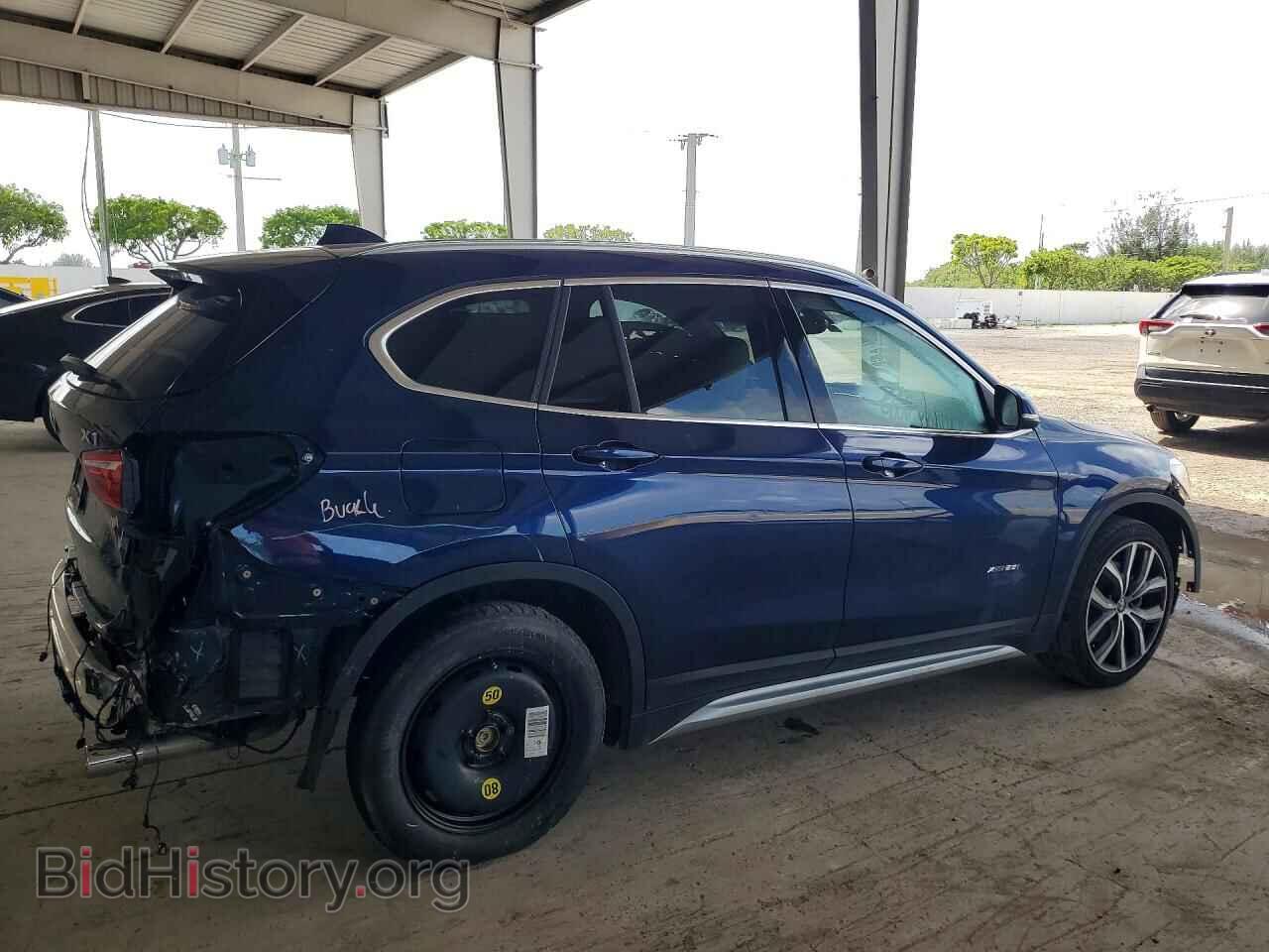 2018 BMW X1 - VIN: WBXHT3C34J5F92286 - Фото 3