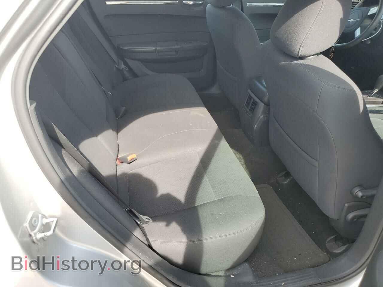 2010 CHRYSLER 300 - VIN: 2C3CA4CD1AH143167 - Фото 6