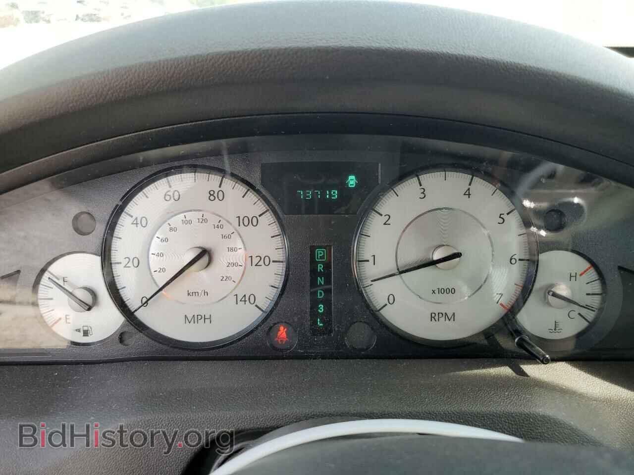 2010 CHRYSLER 300 - VIN: 2C3CA4CD1AH143167 - Фото 8