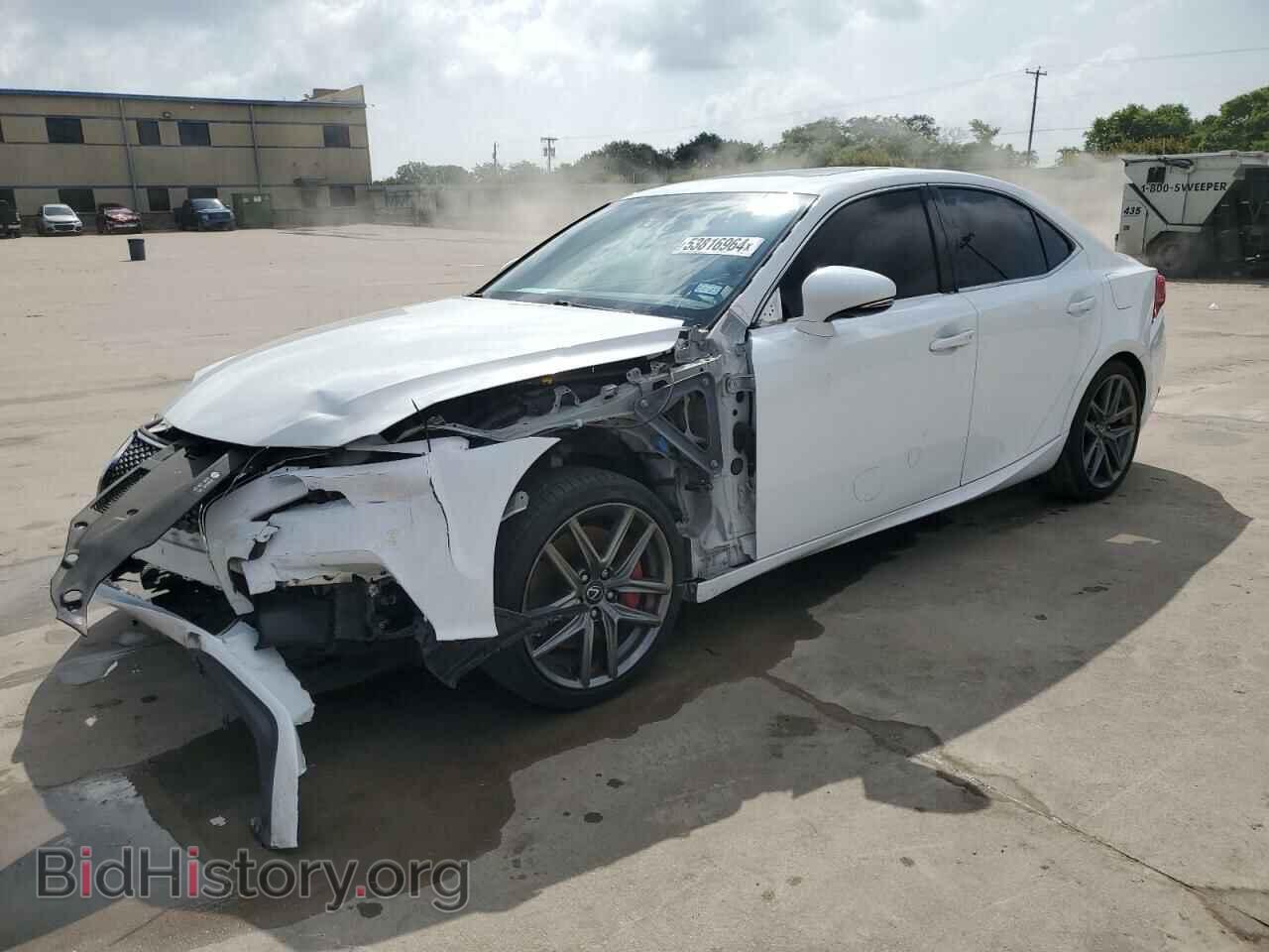 Фотография JTHBE1D26E5000220 - LEXUS IS 2014