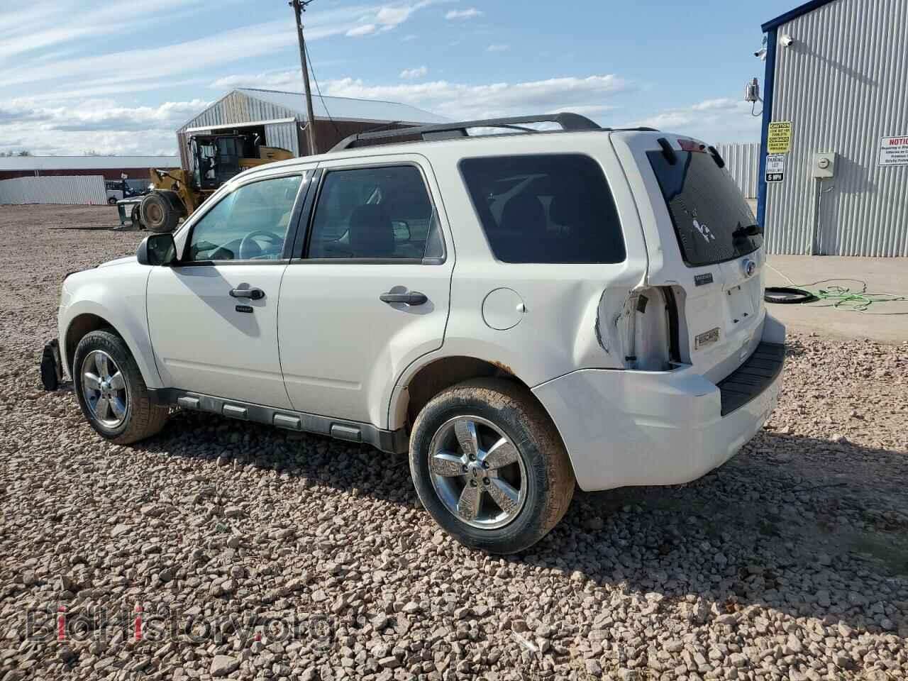 2011 FORD ESCAPE - VIN: 1FMCU9D79BKB98111 - Фото 2