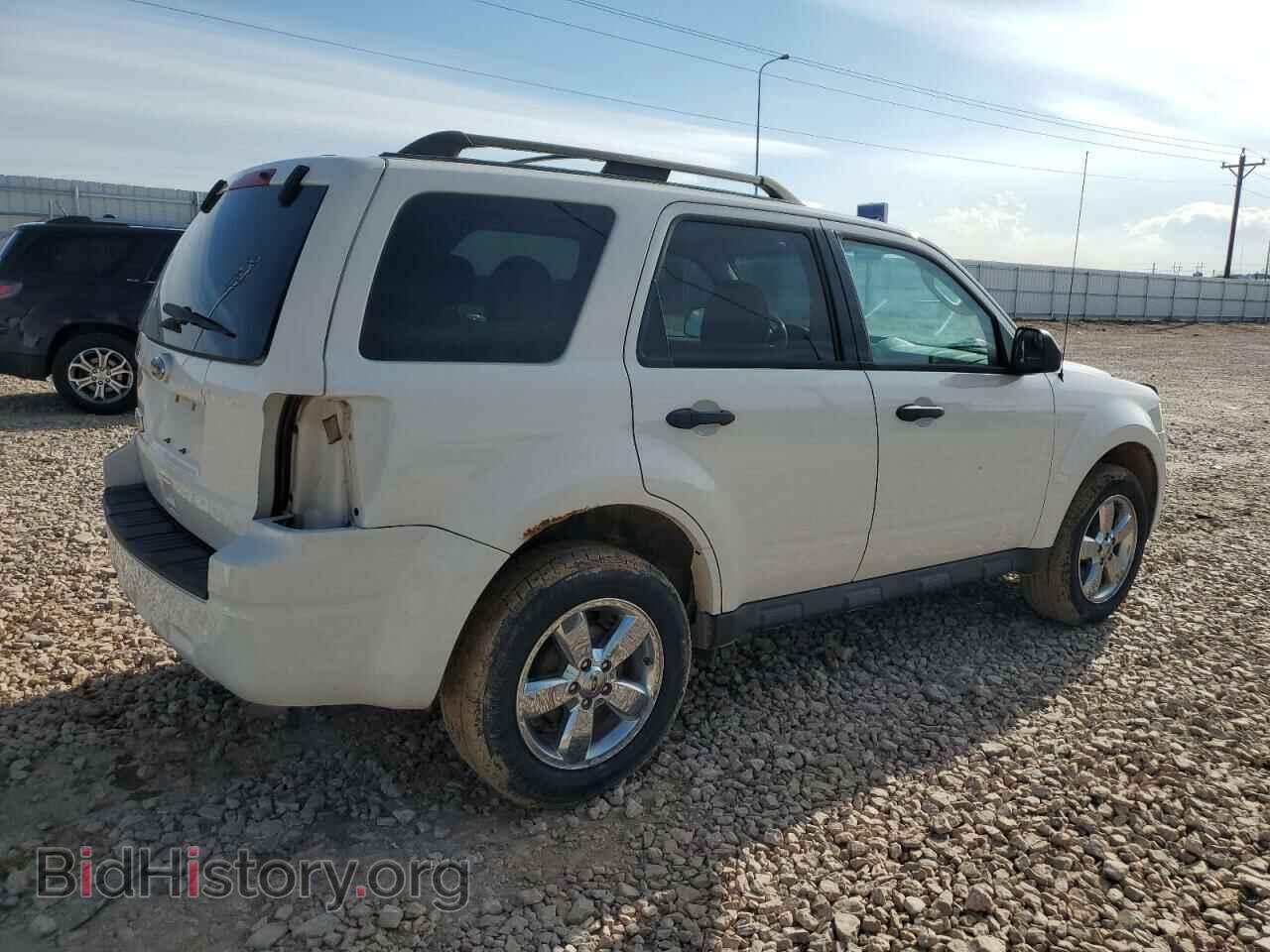 2011 FORD ESCAPE - VIN: 1FMCU9D79BKB98111 - Фото 3