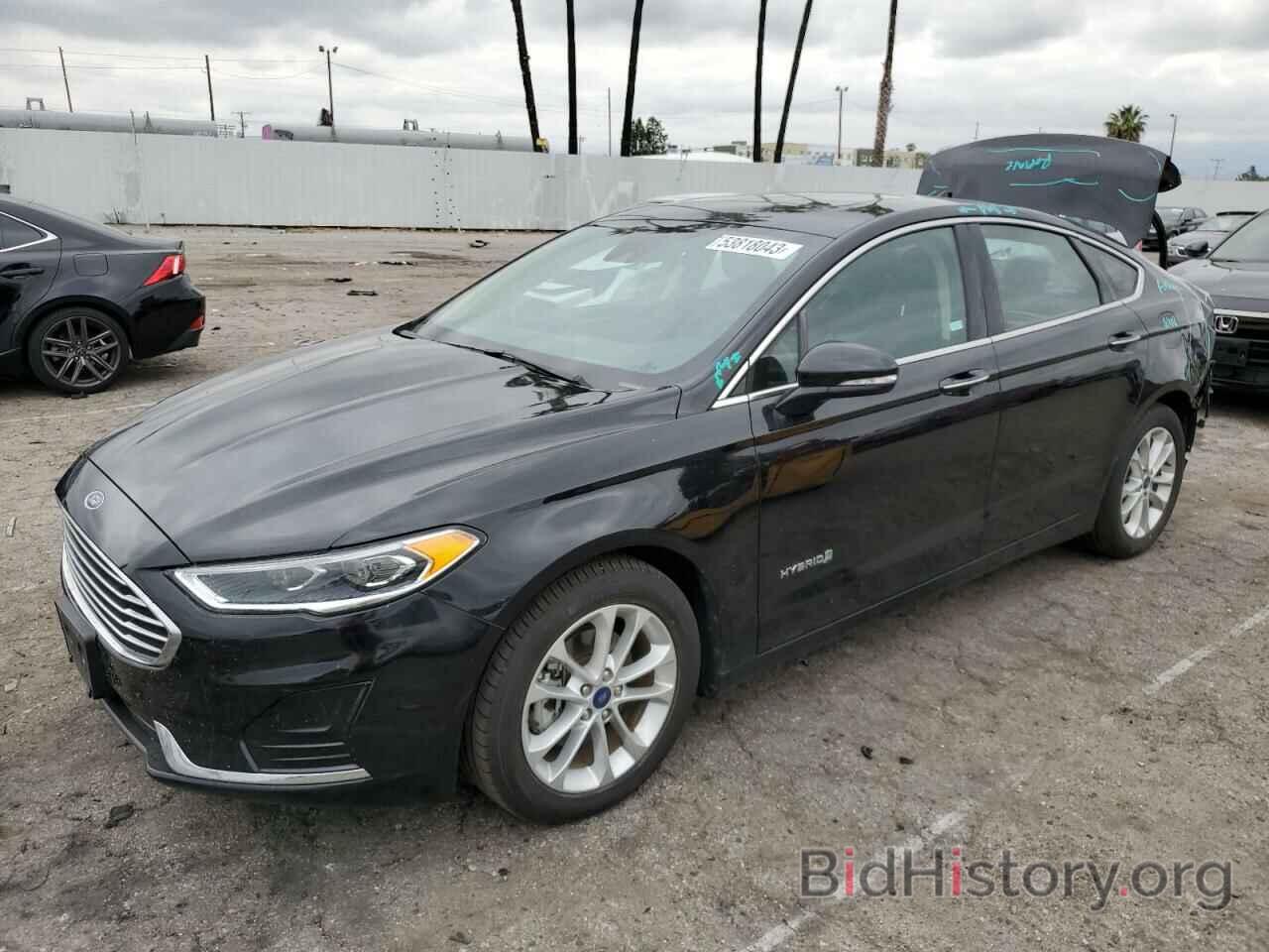 Photo 3FA6P0MU0KR176218 - FORD FUSION 2019