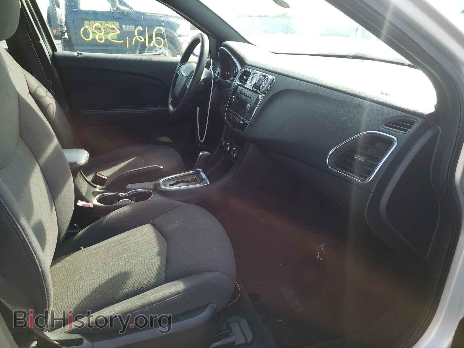 2012 CHRYSLER 200 - VIN: 1C3CCBAB4CN282123 - Фото 5