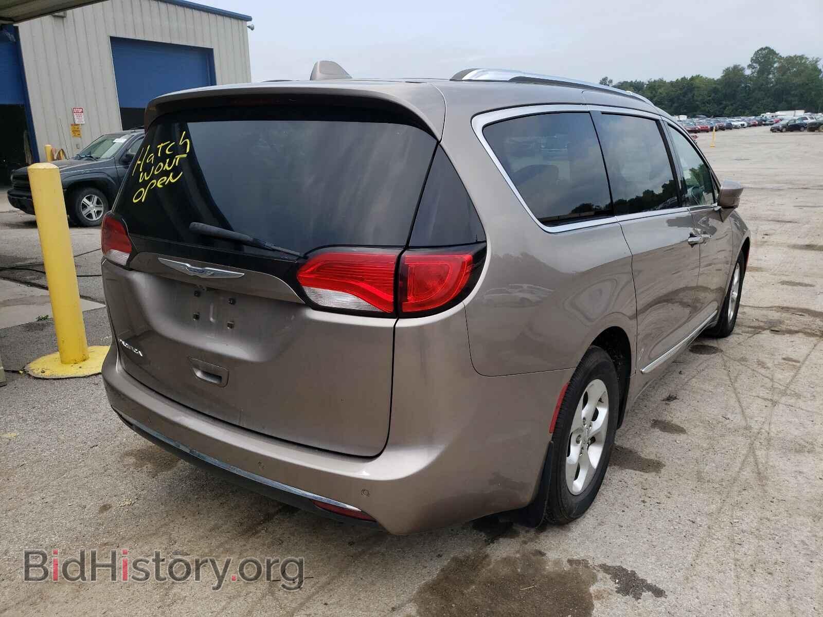 2017 CHRYSLER PACIFICA - VIN: 2C4RC1EGXHR704525 - Photo 4