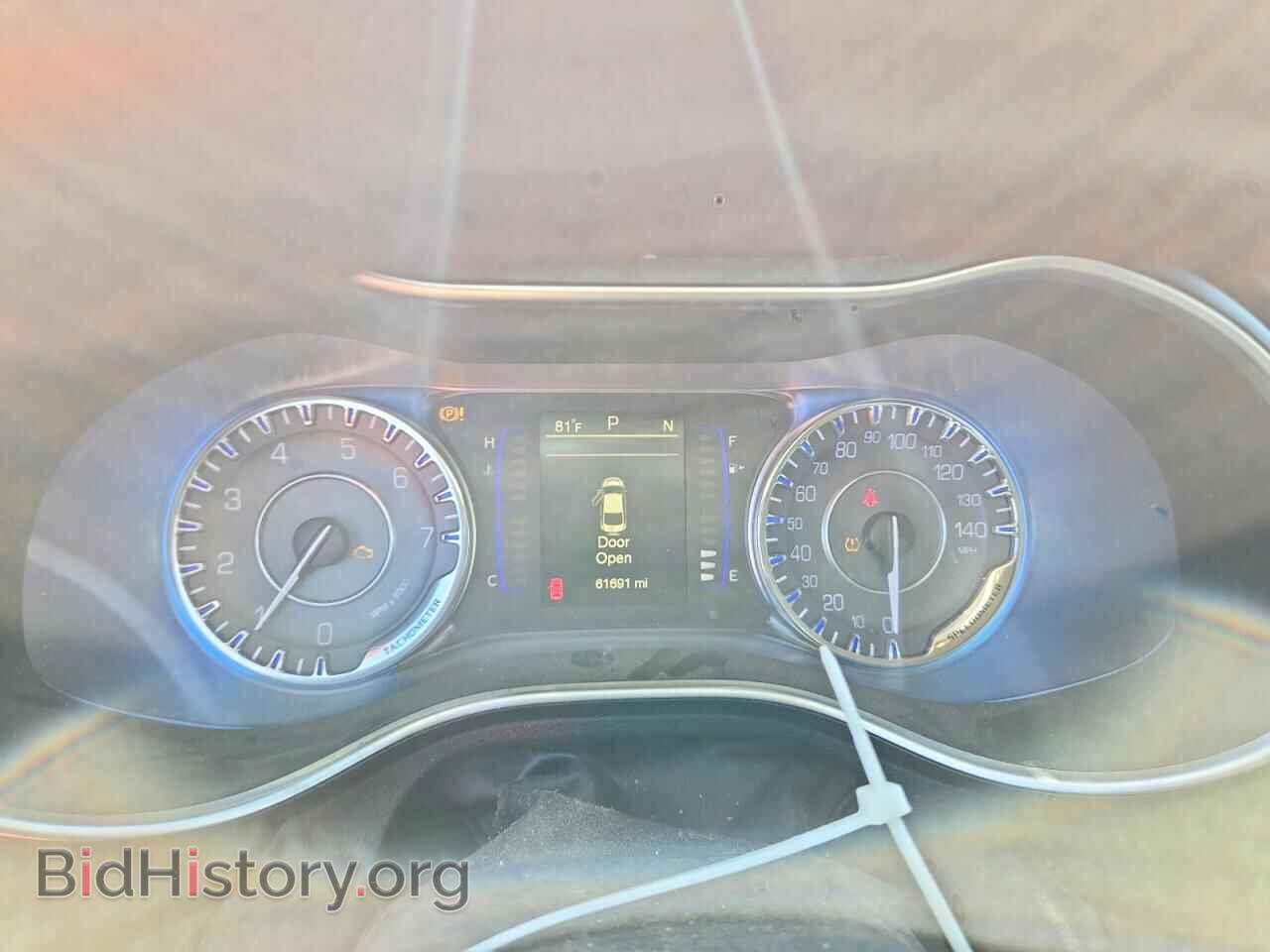 2016 CHRYSLER 200 - VIN: 1C3CCCAB7GN172811 - Photo 9