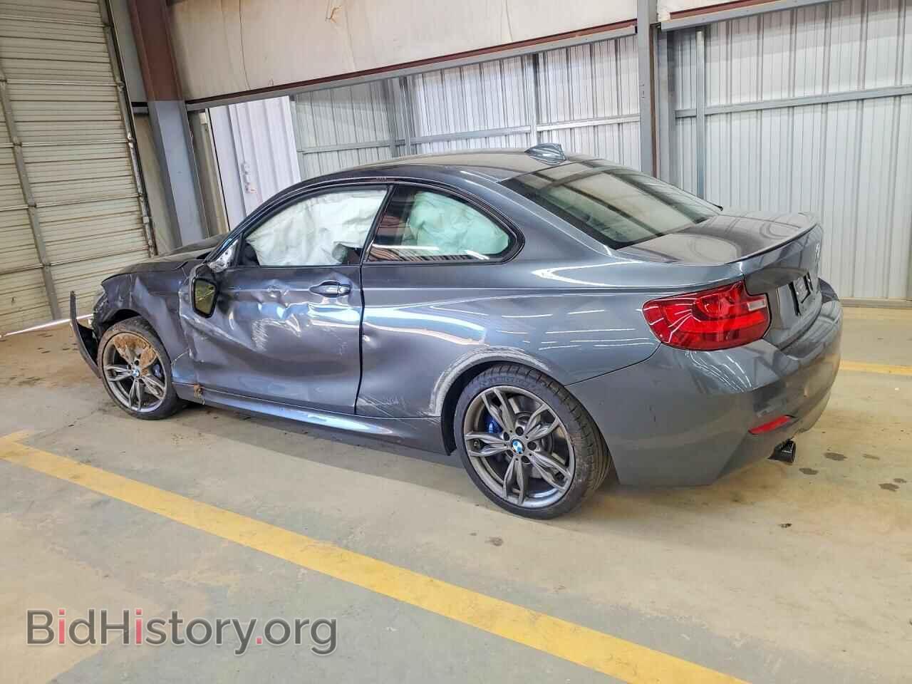 2016 BMW M2 - VIN: WBA1J7C58GV360788 - Photo 2
