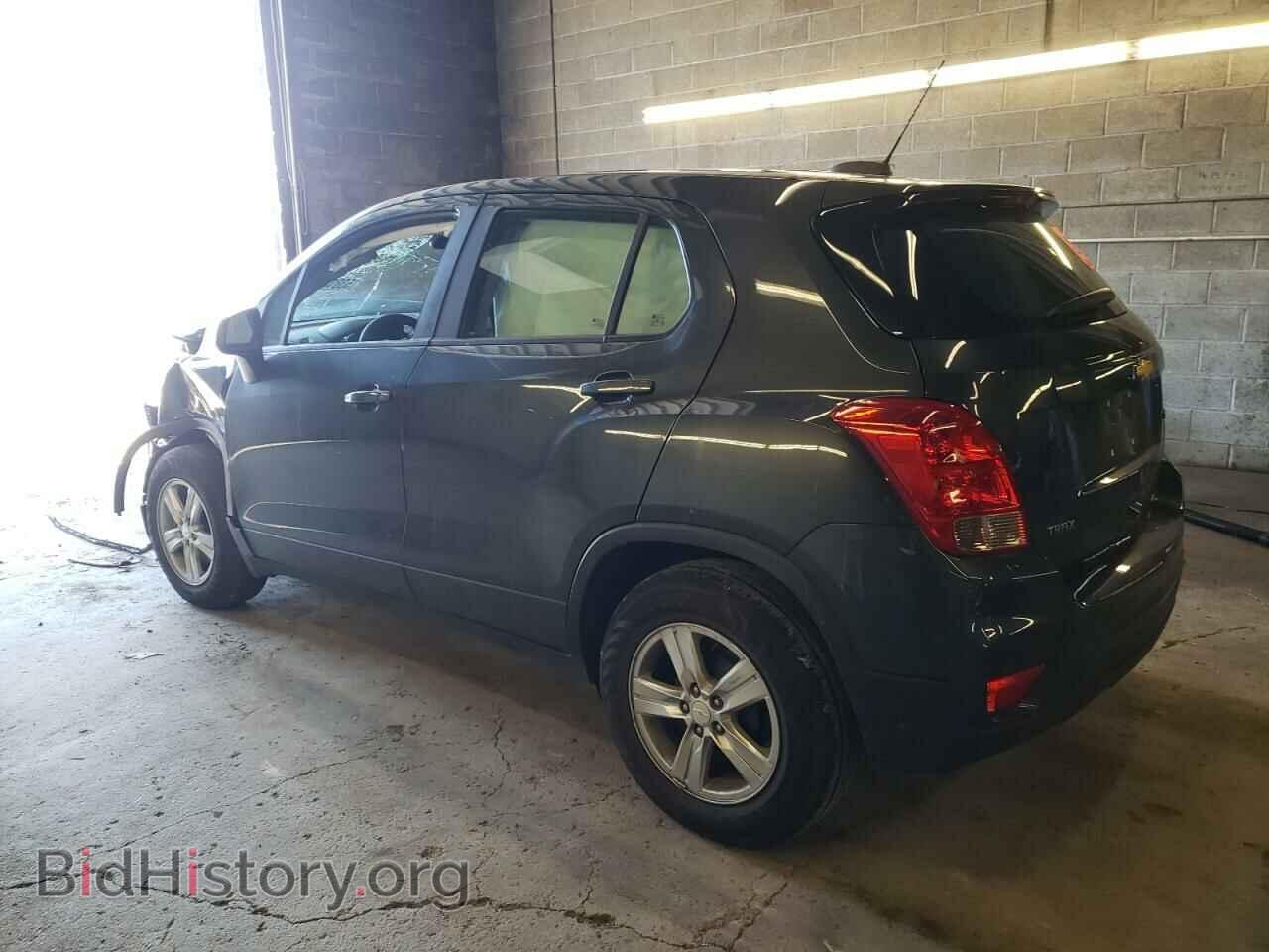 2019 CHEVROLET TRAX - VIN: 3GNCJKSB3KL334959 - Фото 2