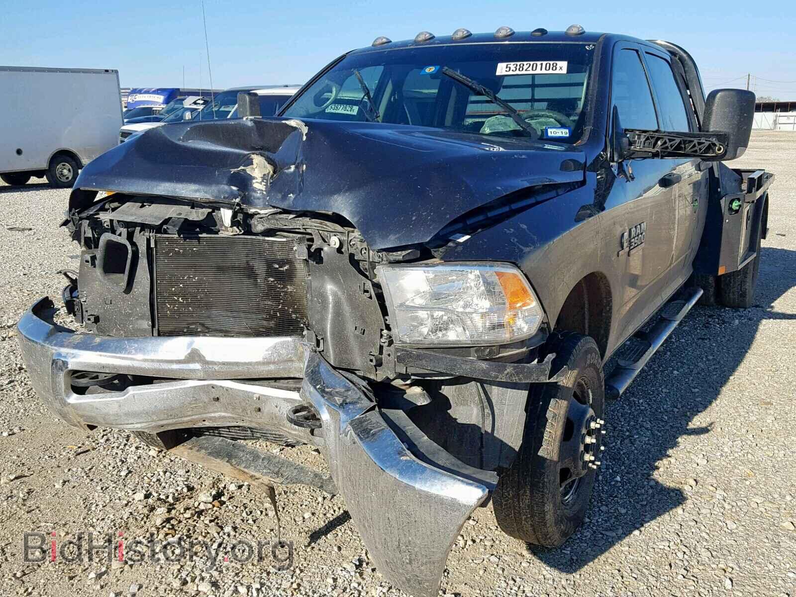 2017 RAM 3500 ST - VIN: 3C63RRGL6HG762755 - Фото 2