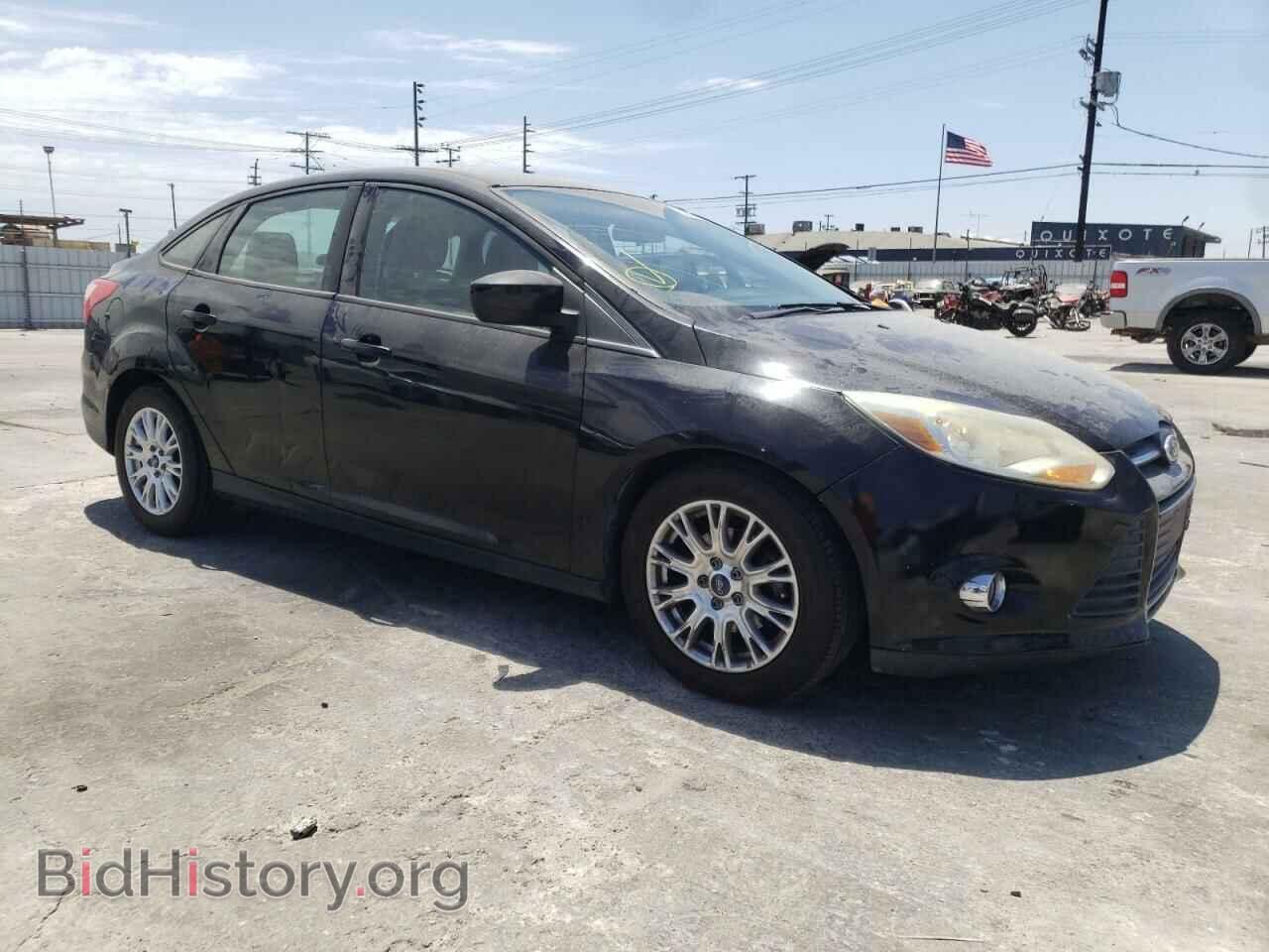 Photo 1FAHP3F22CL382999 - FORD FOCUS 2012