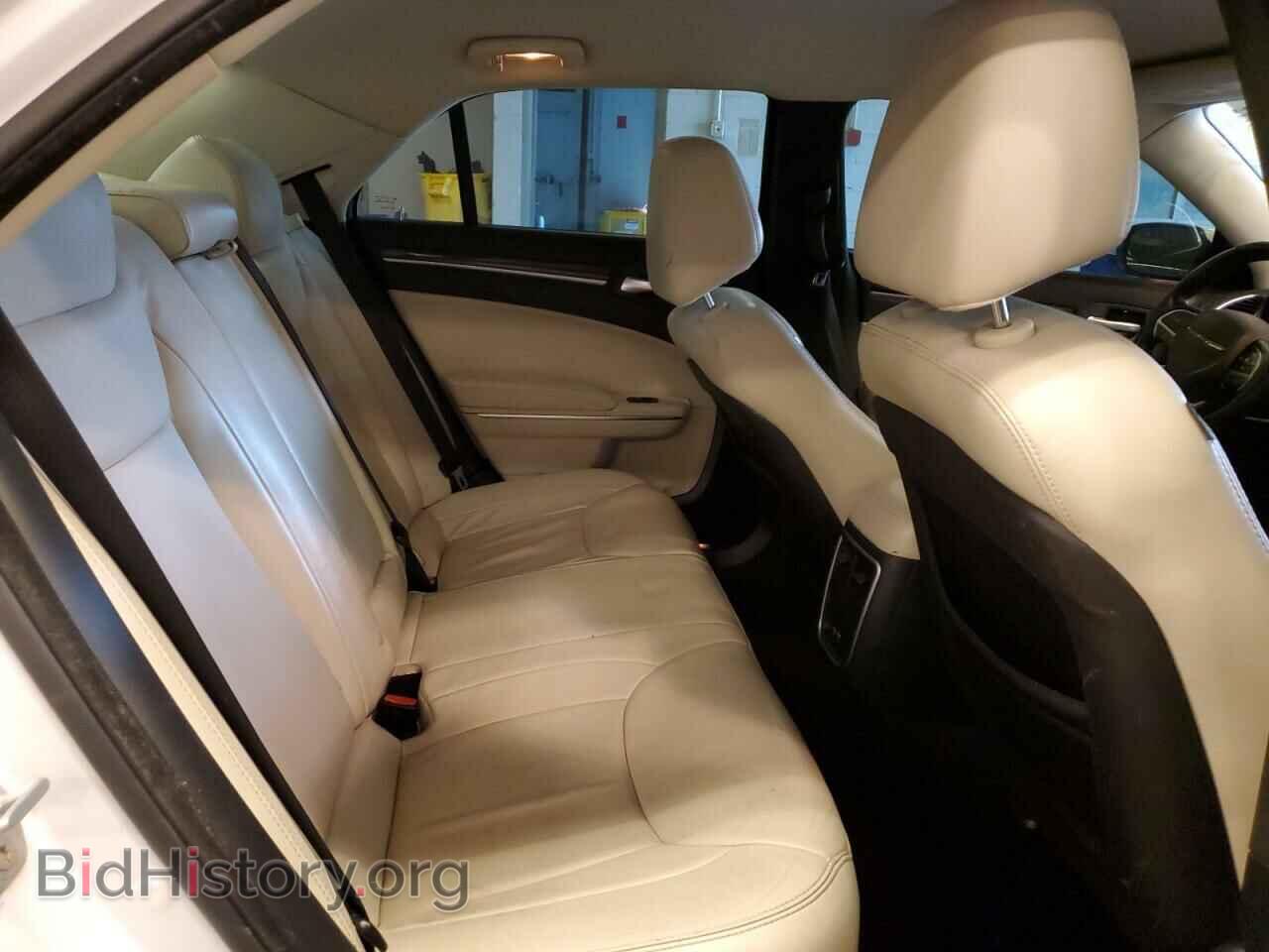 2015 CHRYSLER 300 - VIN: 2C3CCAAG8FH791988 - Фото 10