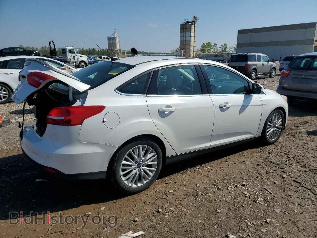 2018 FORD FOCUS - VIN: 1FADP3J21JL294061 - Фото 3
