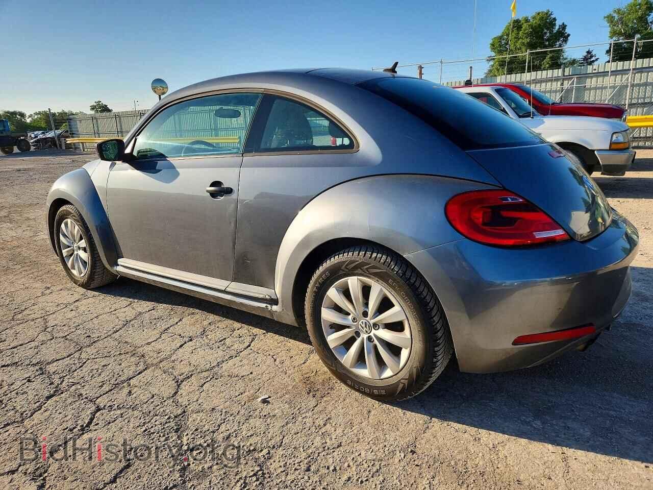 2014 VOLKSWAGEN BEETLE - VIN: 3VWF17AT2EM642052 - Фото 2
