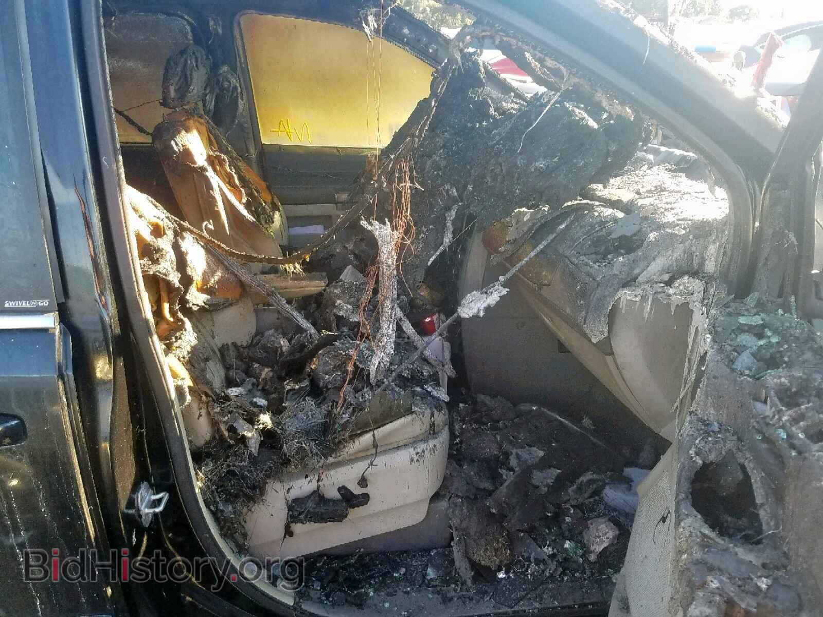 2008 CHRYSLER TOWN & COU - VIN: 2A8HR54P58R762425 - Фото 5