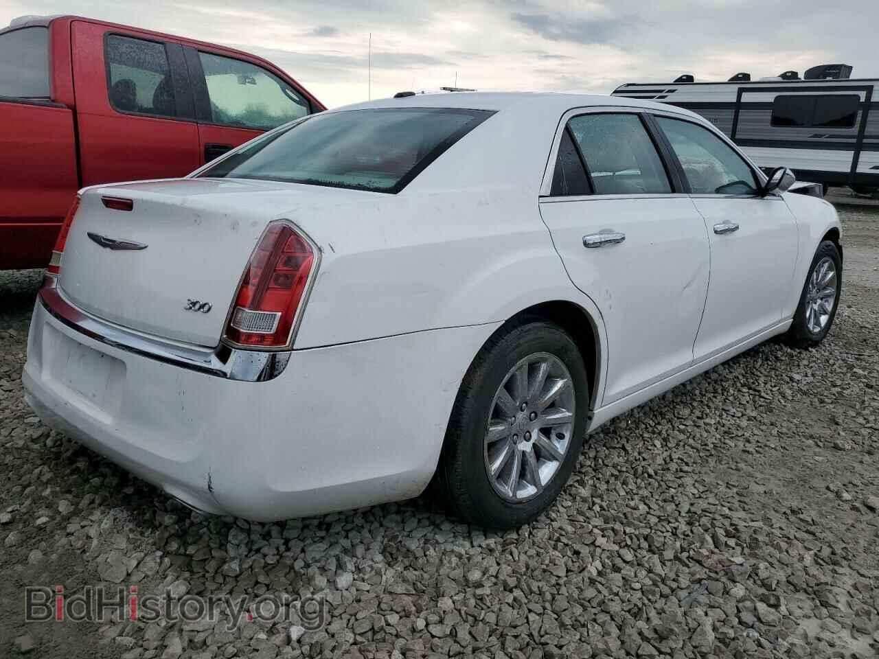 2011 CHRYSLER 300 - VIN: 2C3CA5CG4BH551034 - Фото 3