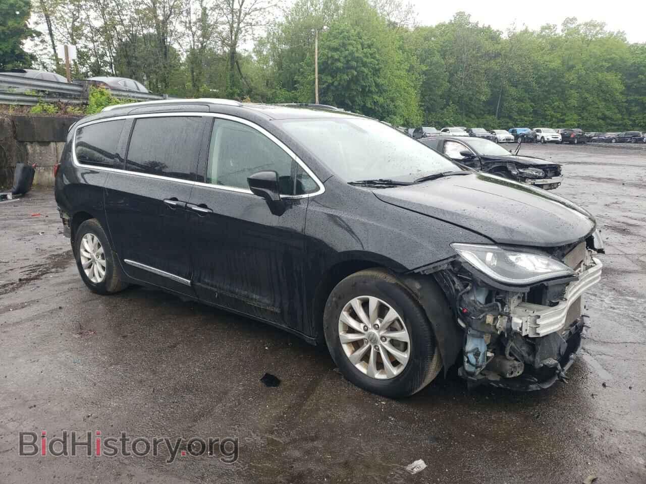 2019 CHRYSLER All Models - VIN: 2C4RC1BG8KR733002 - Фото 4