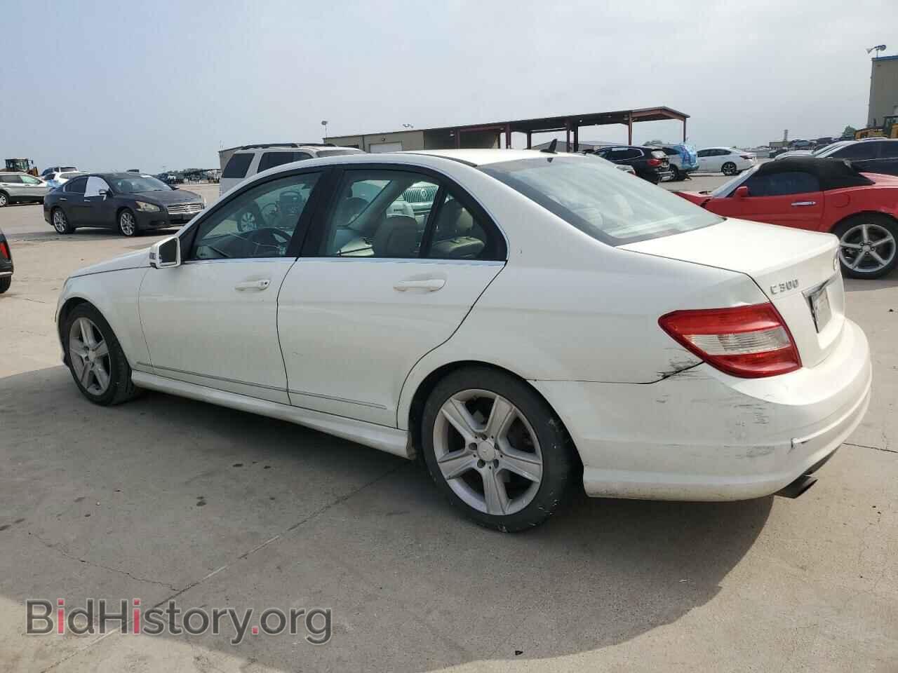 2011 MERCEDES-BENZ C-CLASS - VIN: WDDGF5EB4BA419721 - Фото 2