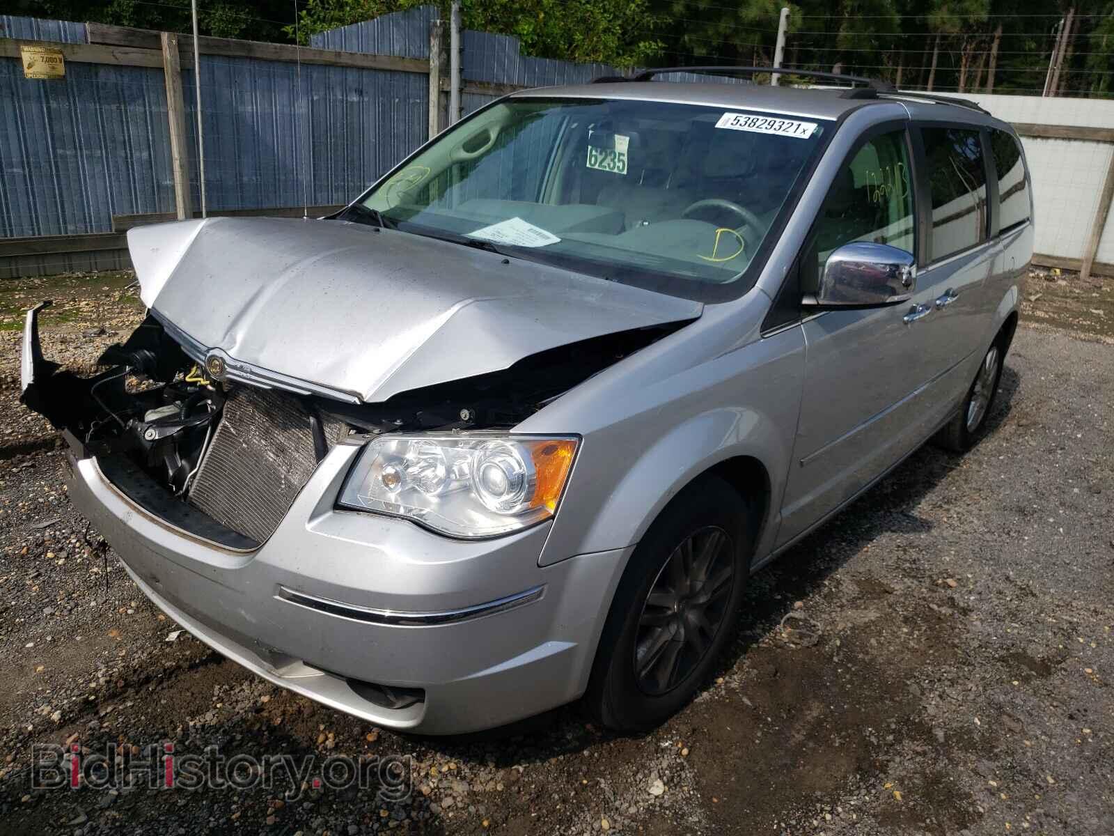 2010 CHRYSLER MINIVAN - VIN: 2A4RR6DX6AR184756 - Фото 2