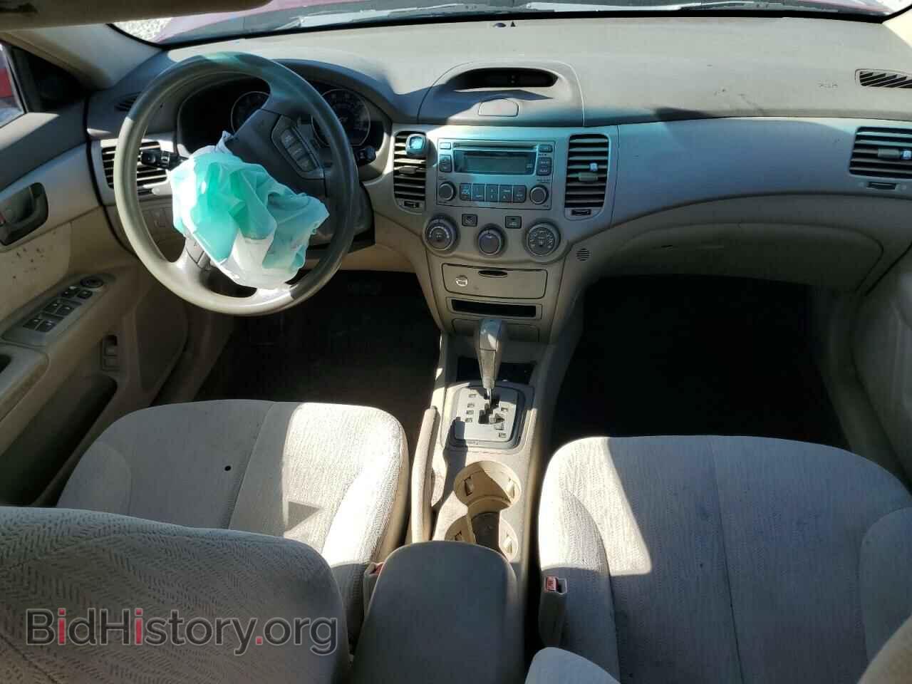 2008 KIA OPTIMA - VIN: KNAGE123985167921 - Фото 8