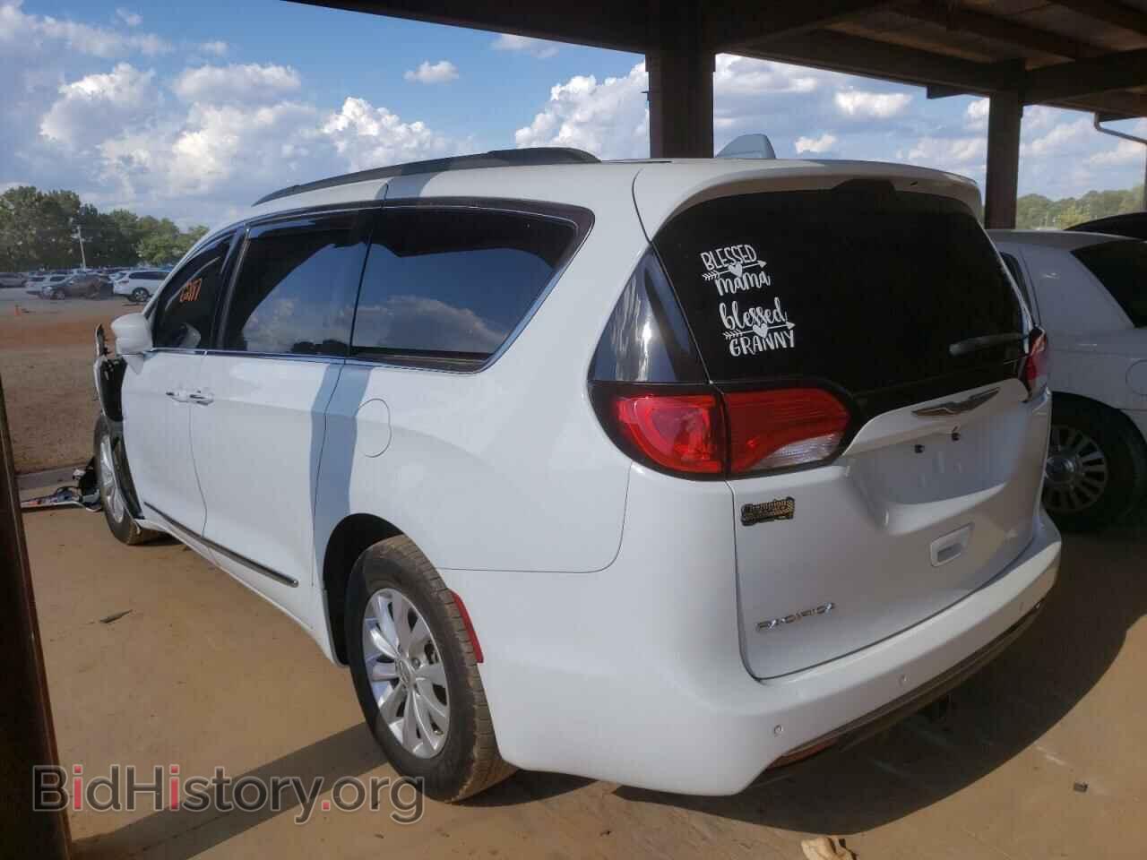 2017 CHRYSLER PACIFICA - VIN: 2C4RC1BG8HR758975 - Photo 3