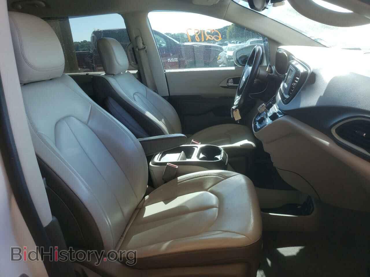 2017 CHRYSLER PACIFICA - VIN: 2C4RC1BG8HR758975 - Photo 5