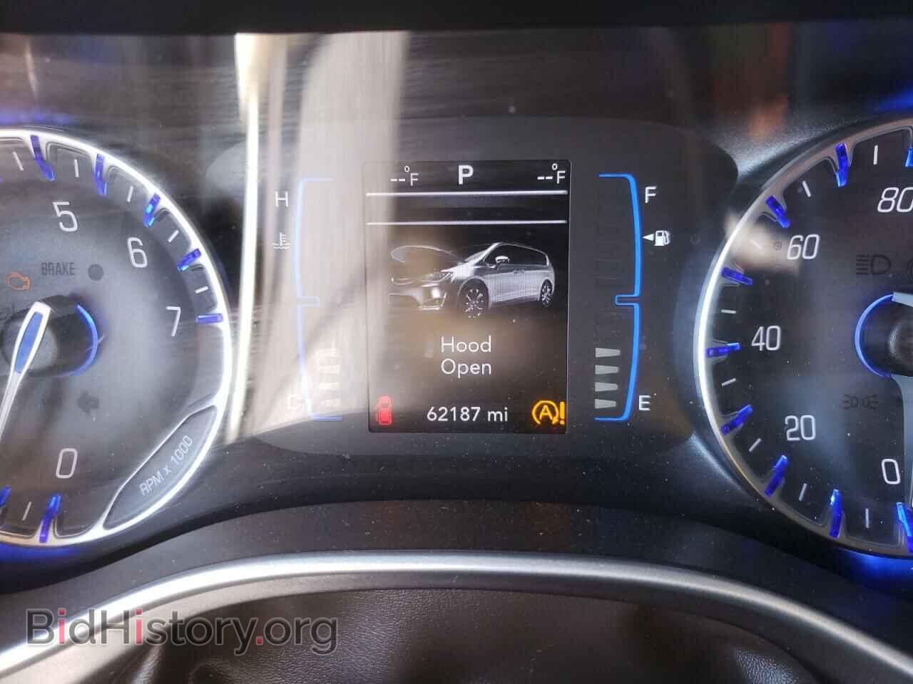 2017 CHRYSLER PACIFICA - VIN: 2C4RC1BG8HR758975 - Photo 8