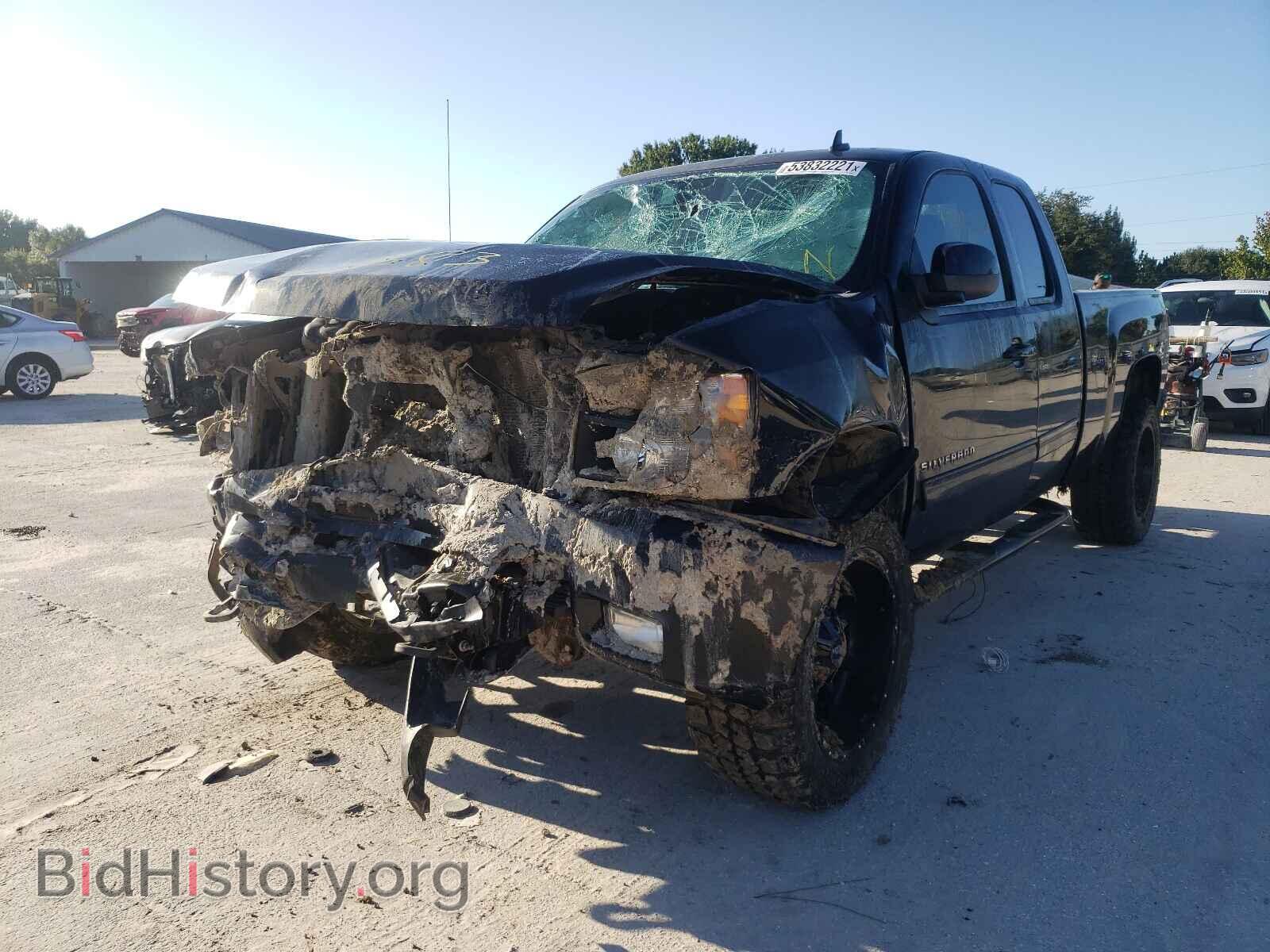 2011 CHEVROLET SILVERADO - VIN: 1GCRKTE30BZ132020 - Фото 2