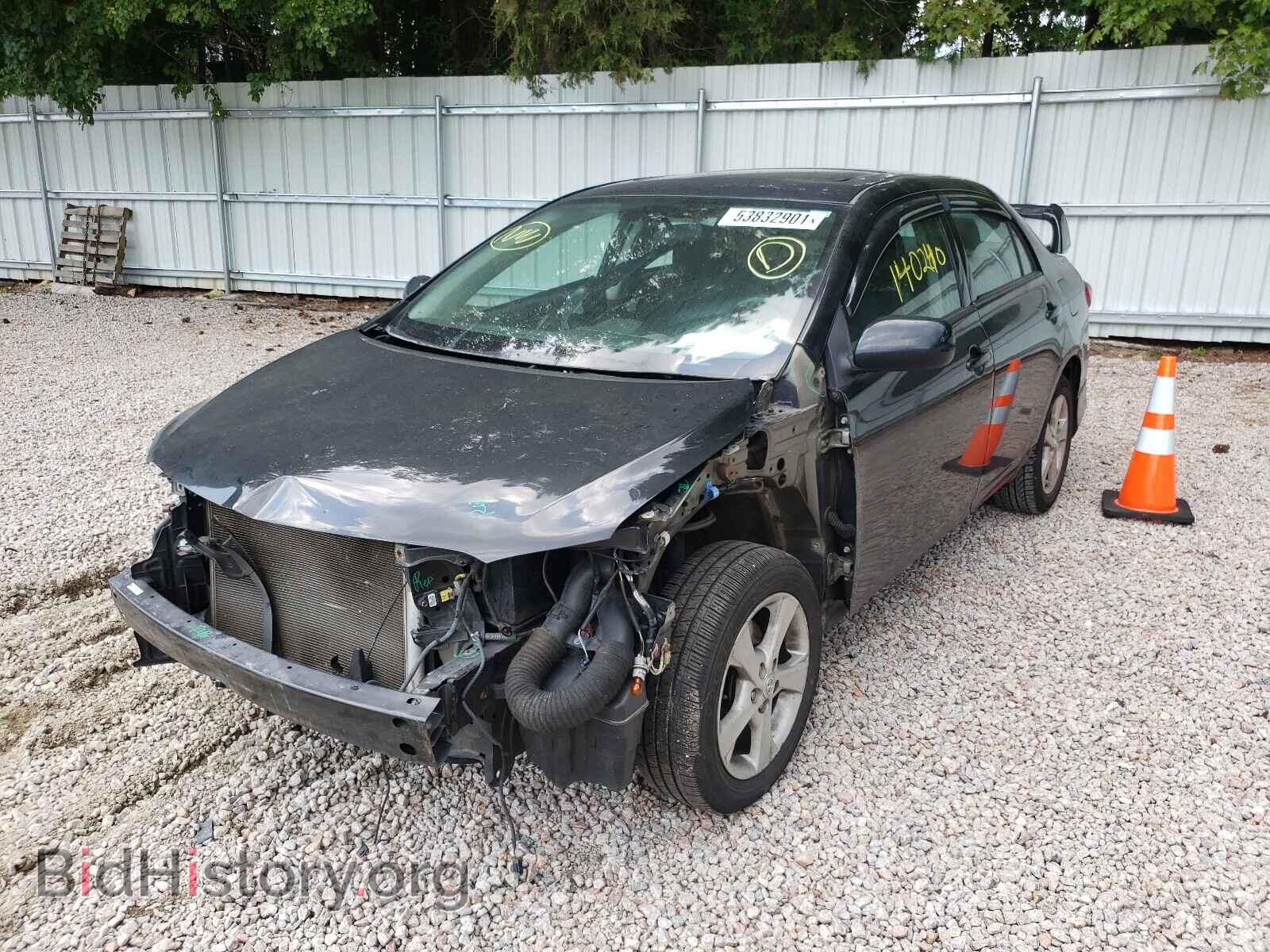 2011 TOYOTA COROLLA - VIN: 2T1BU4EE8BC597609 - Фото 2
